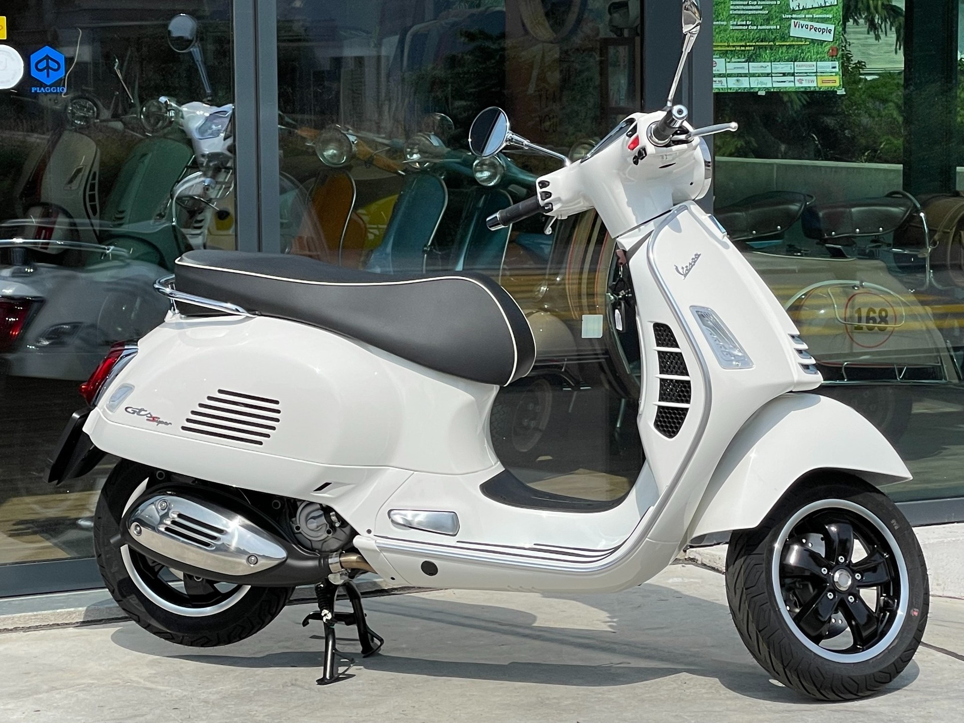 PIAGGIO Vespa GTS 300 HPE Super ABS/ASR-image-7