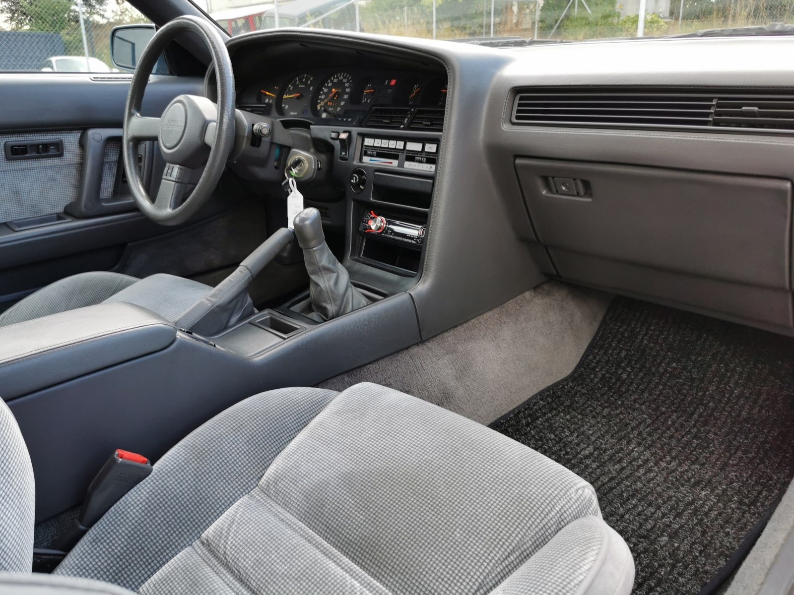 TOYOTA Supra 3.0i Targa-image-12