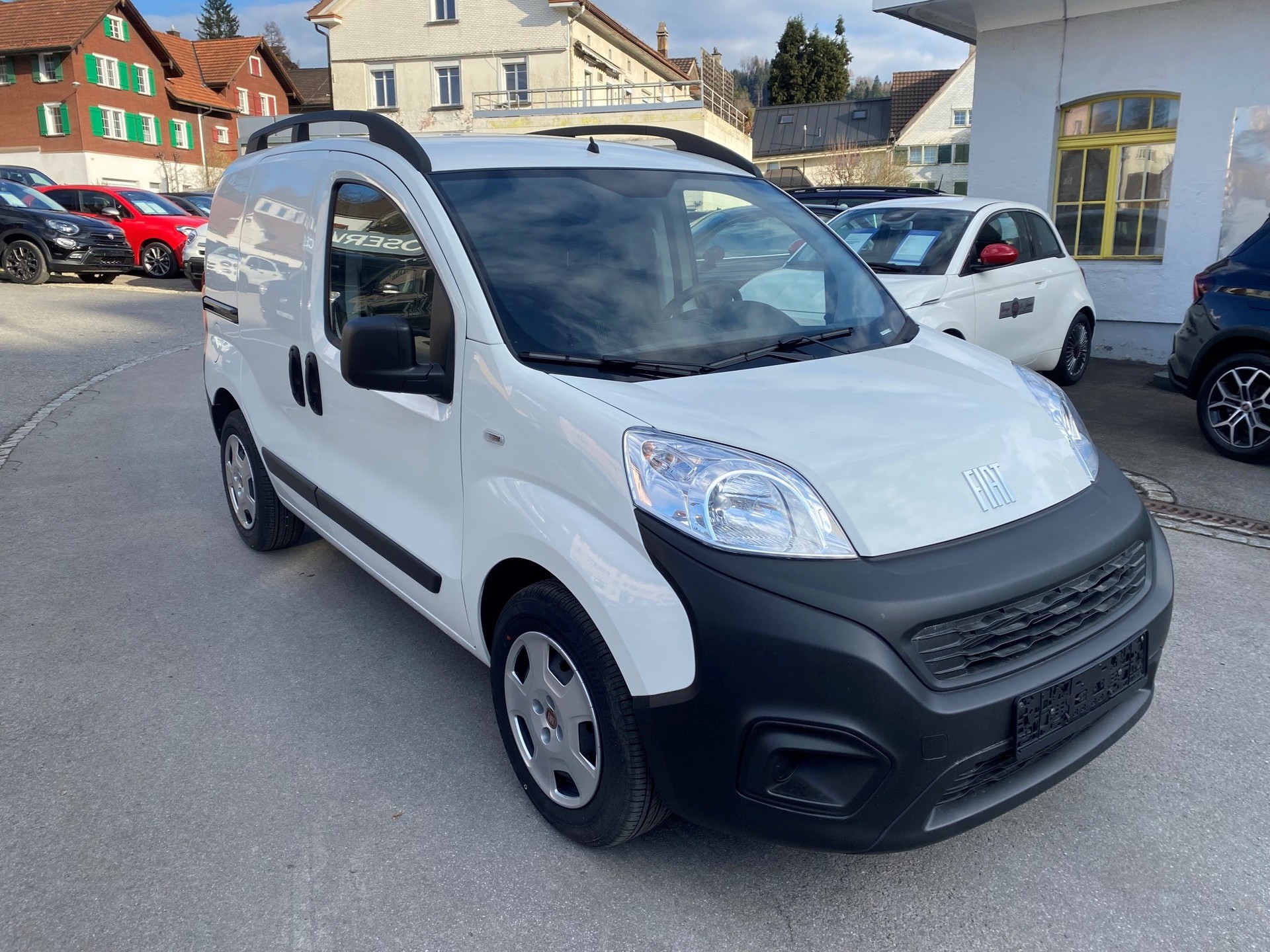 FIAT Fiorino 1.3 MJ Easy Pro-image-0