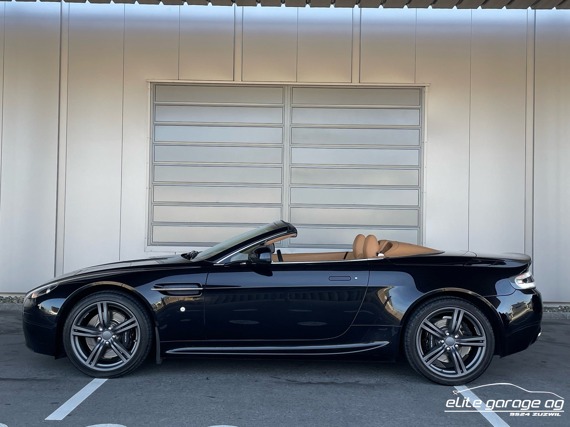 ASTON MARTIN V8 Vantage 4.7 Sportshift-image-1