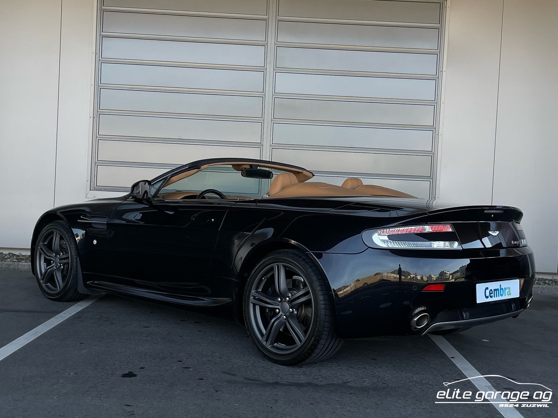 ASTON MARTIN V8 Vantage 4.7 Sportshift-image-3