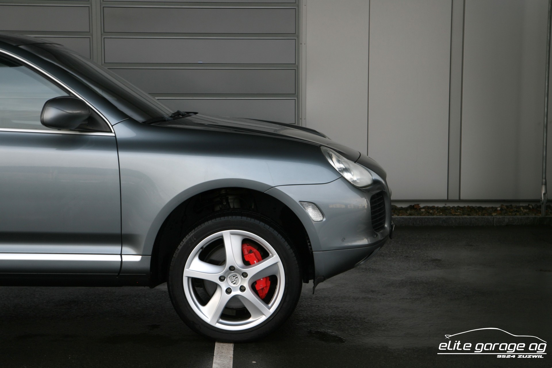 PORSCHE Cayenne Turbo-image-9
