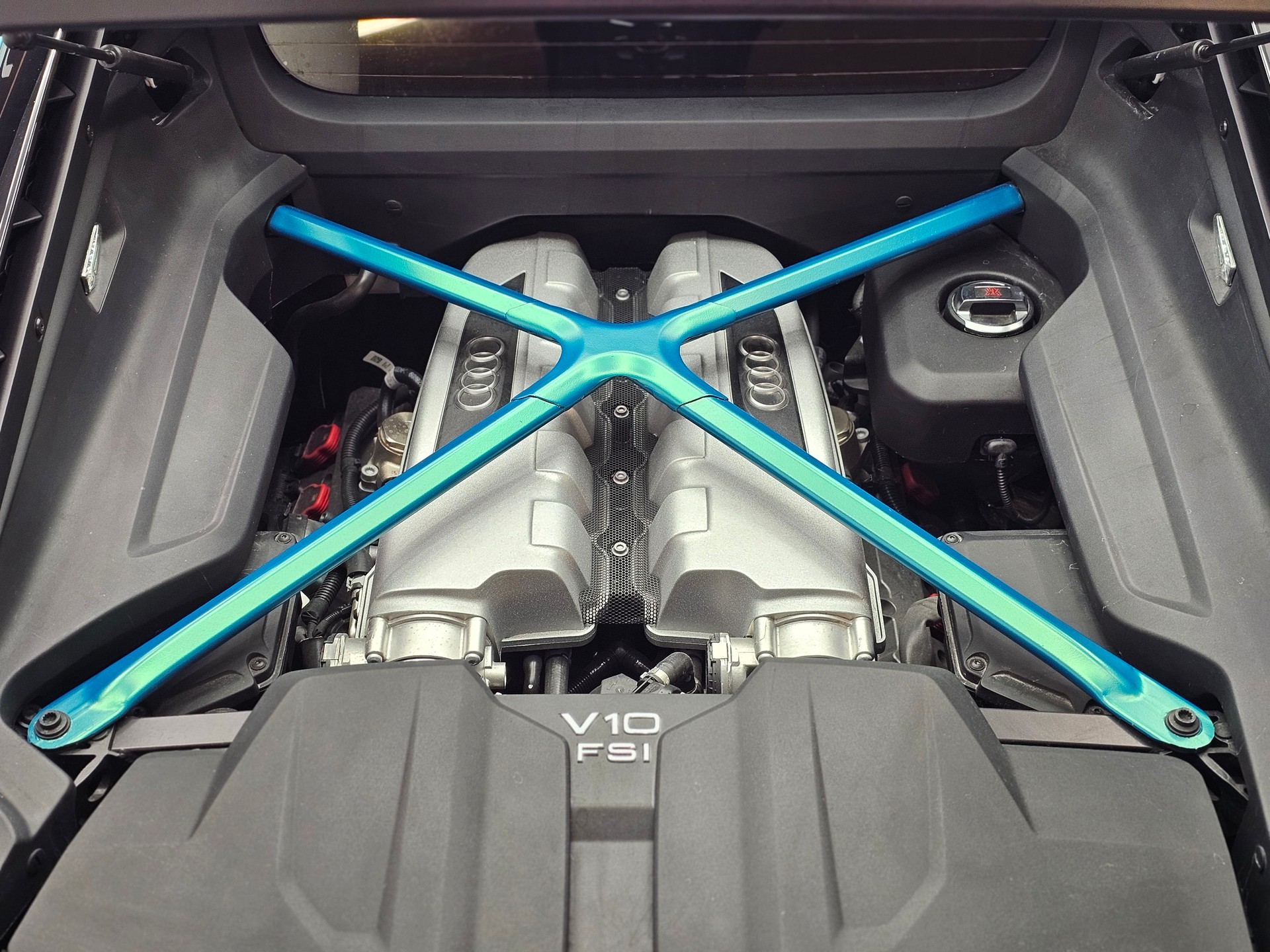 AUDI R8 Coupé S-Tronic PERFORMANCE QUATTRO*FULL CAPRISTO*-image-9