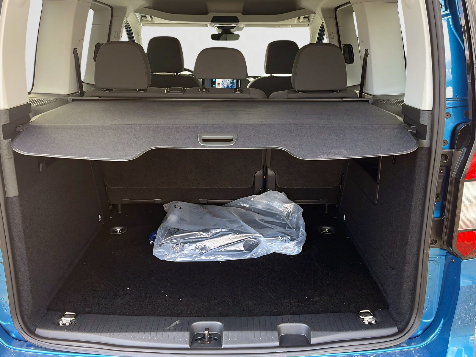 VW Caddy 1.5 TSI Liberty-image-11