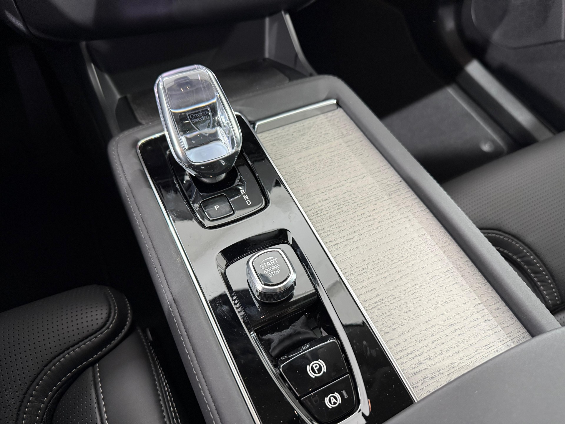 VOLVO XC90 2.0 T8 TE Ultra Bright eA-image-10