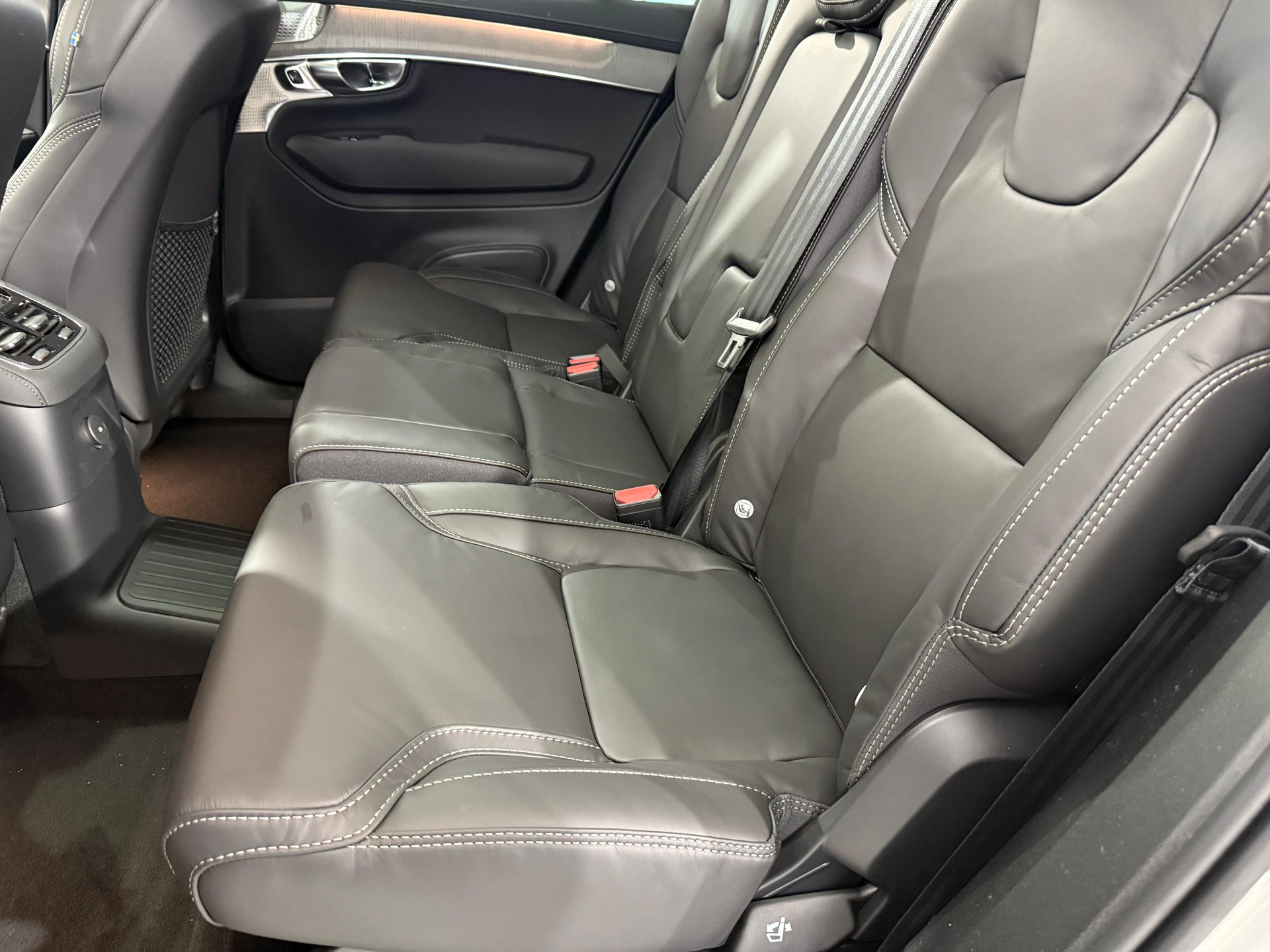VOLVO XC90 2.0 T8 TE Ultra Bright eA-image-5
