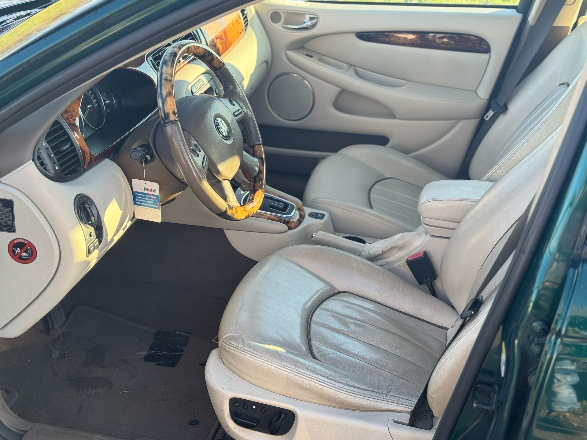 JAGUAR X-Type 2.5 V6 Traction4 Sovereign Anniv. Aut.-image-4