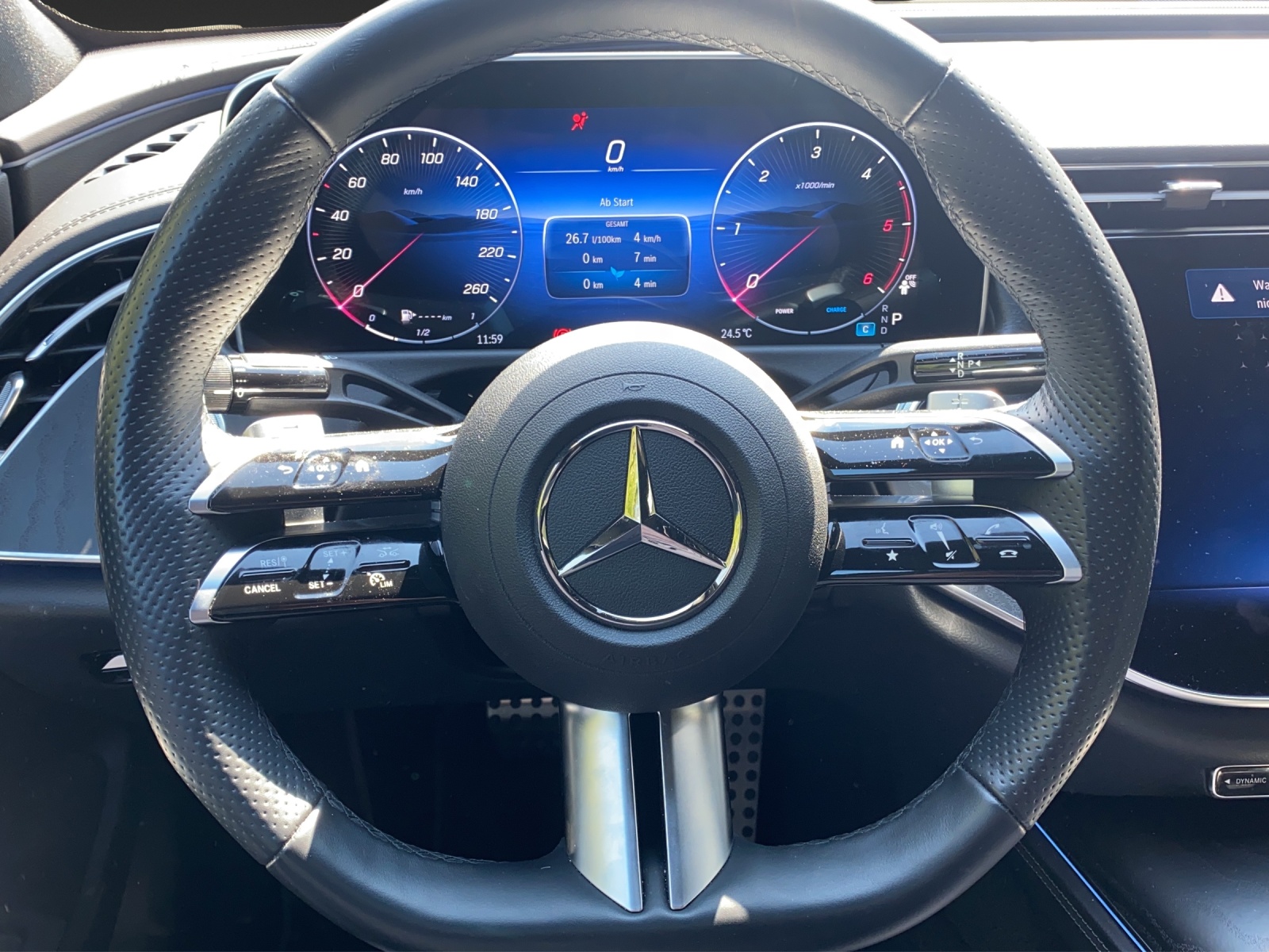 MERCEDES-BENZ E 220 D AMG-Line Night-Paket, Neues Model-image-9