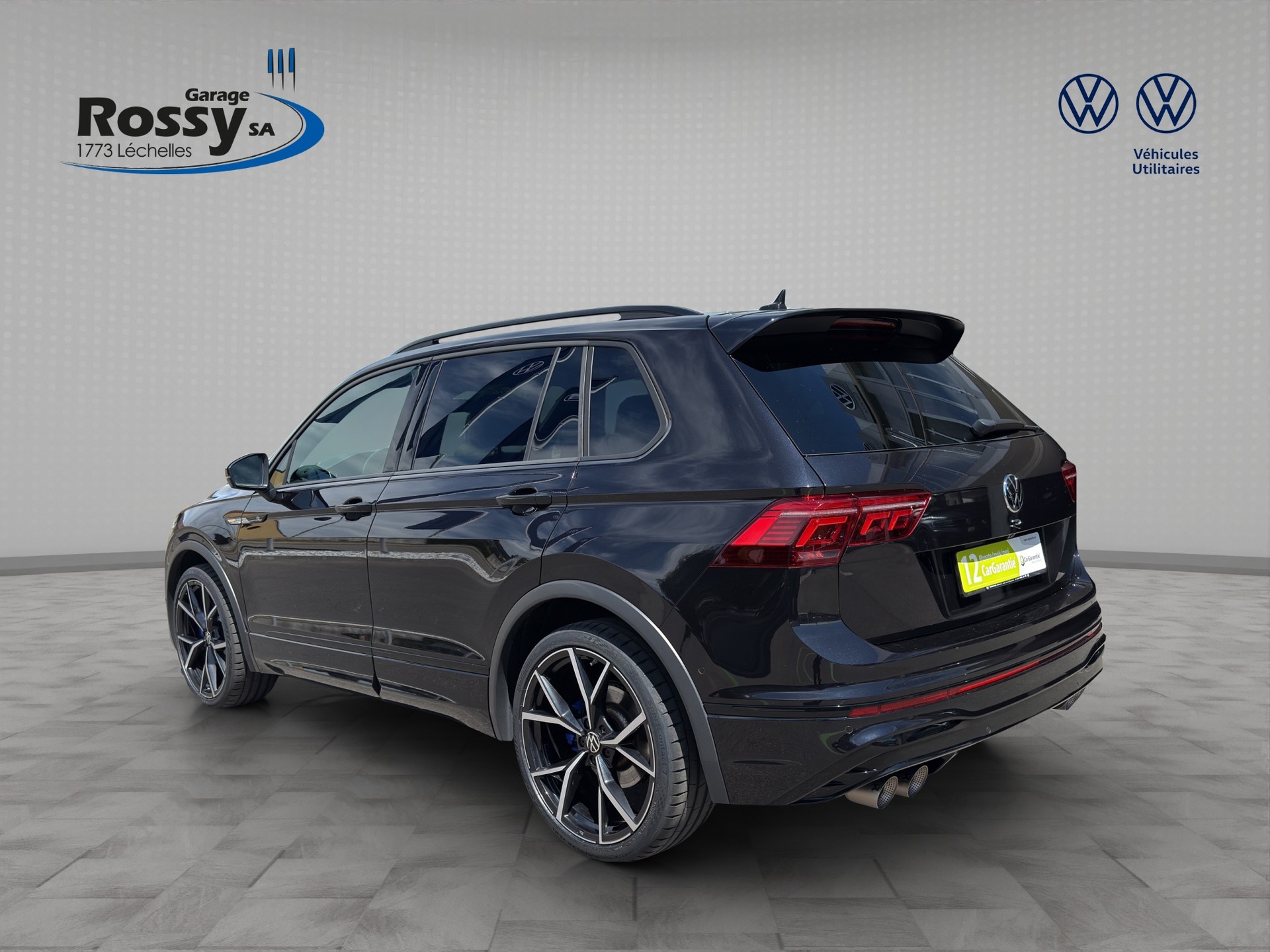 VW Tiguan 2.0TSI R 4Motion DSG-showroom-element-3