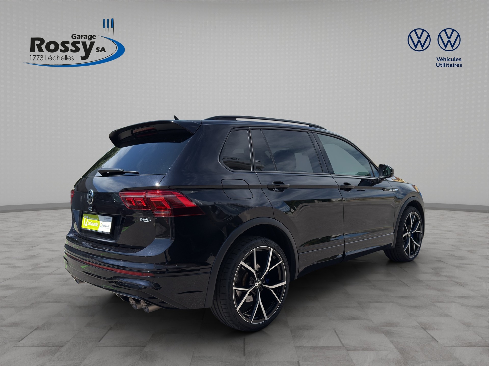 VW Tiguan 2.0TSI R 4Motion DSG-image-5