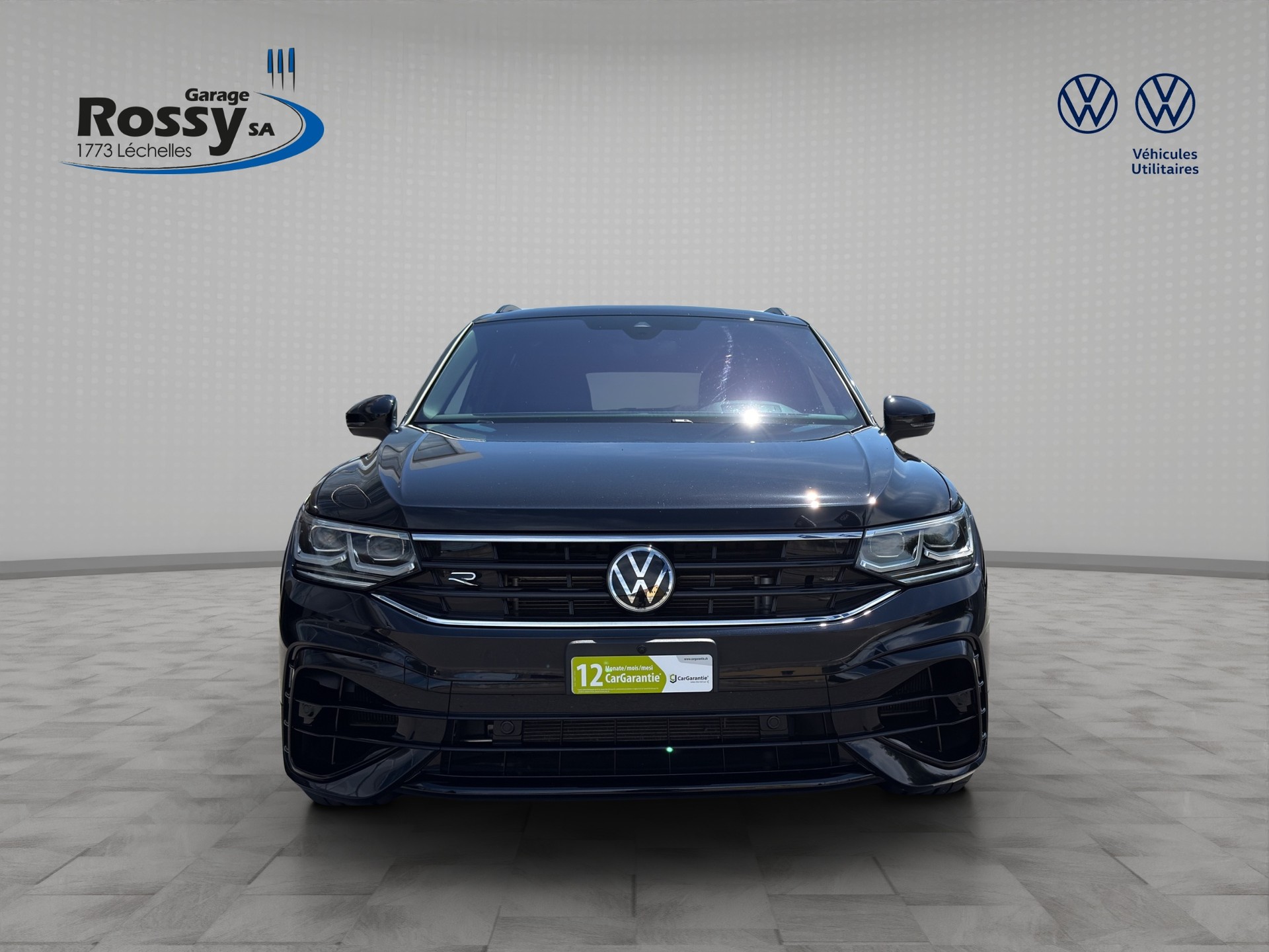 VW Tiguan 2.0TSI R 4Motion DSG-showroom-element-1