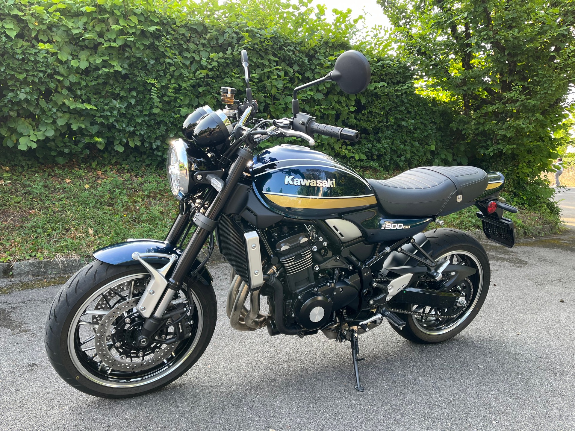 KAWASAKI Z 900 RS-image-1