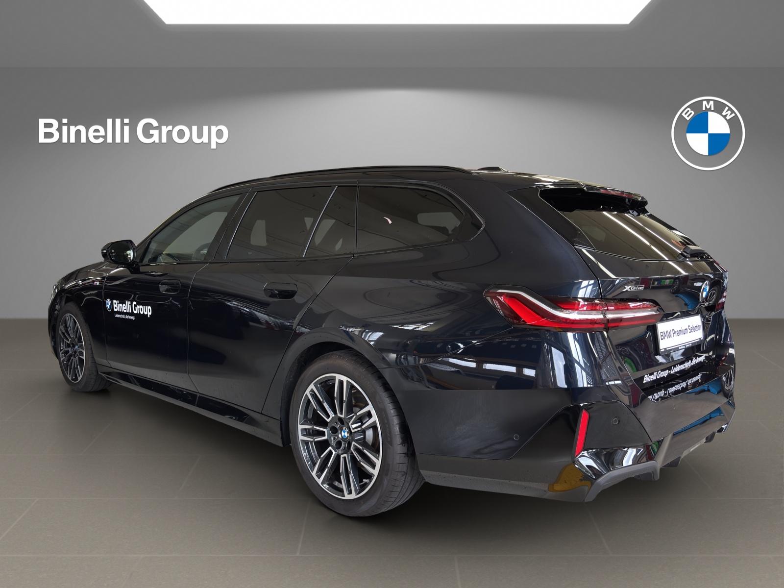 BMW 520d xDrive Touring-image-12