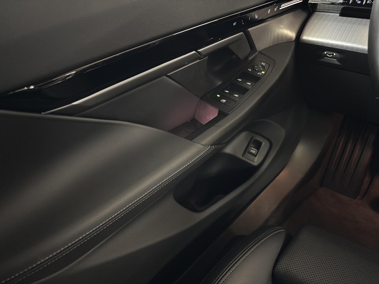 BMW 520d xDrive Touring-image-5