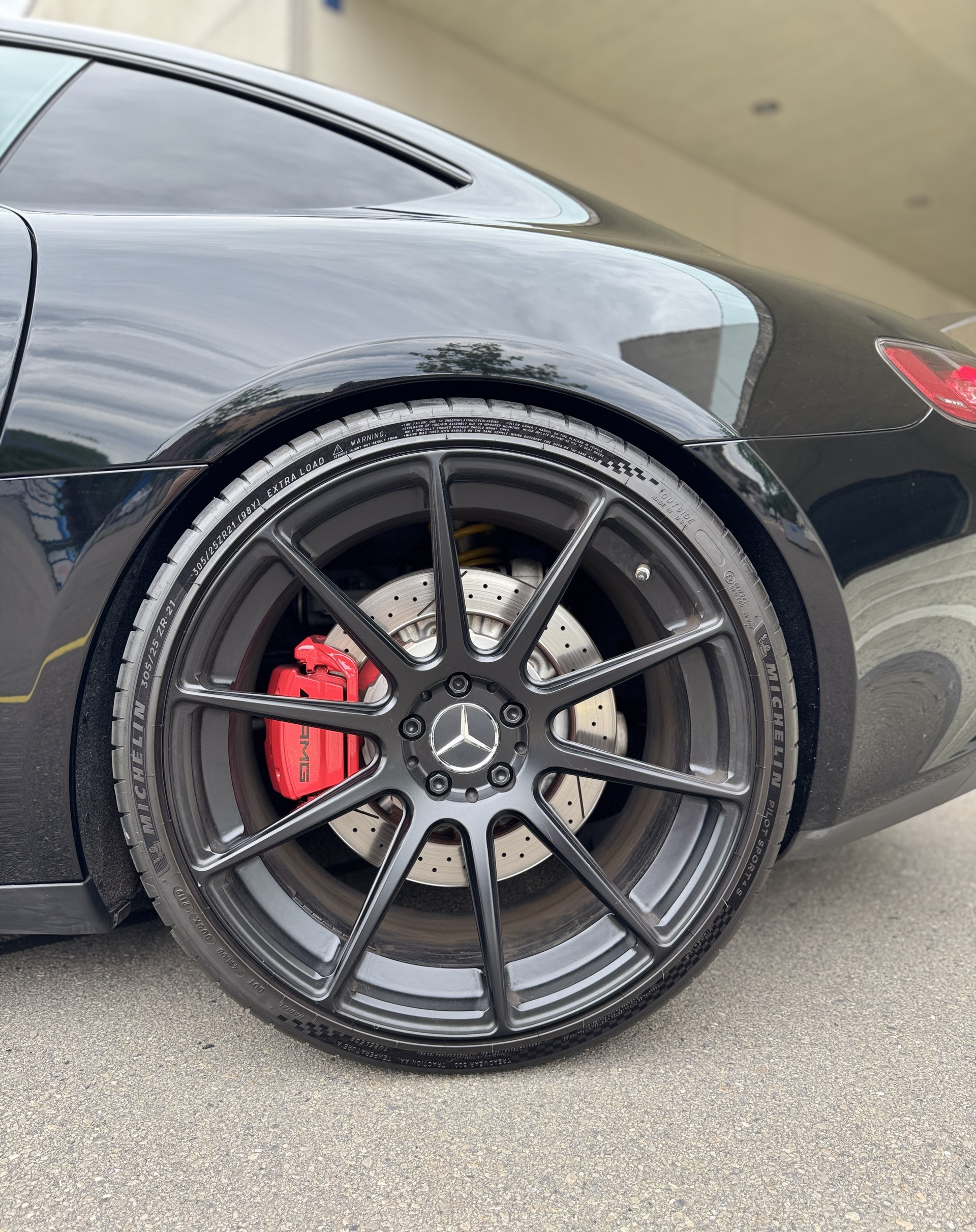 MERCEDES-BENZ AMG GT S 510PS Black Edition° Speedshift DCT [ Performance Sitze ] [ Performance Abgasanlage ] [ AMG Night Paket ]-image-15