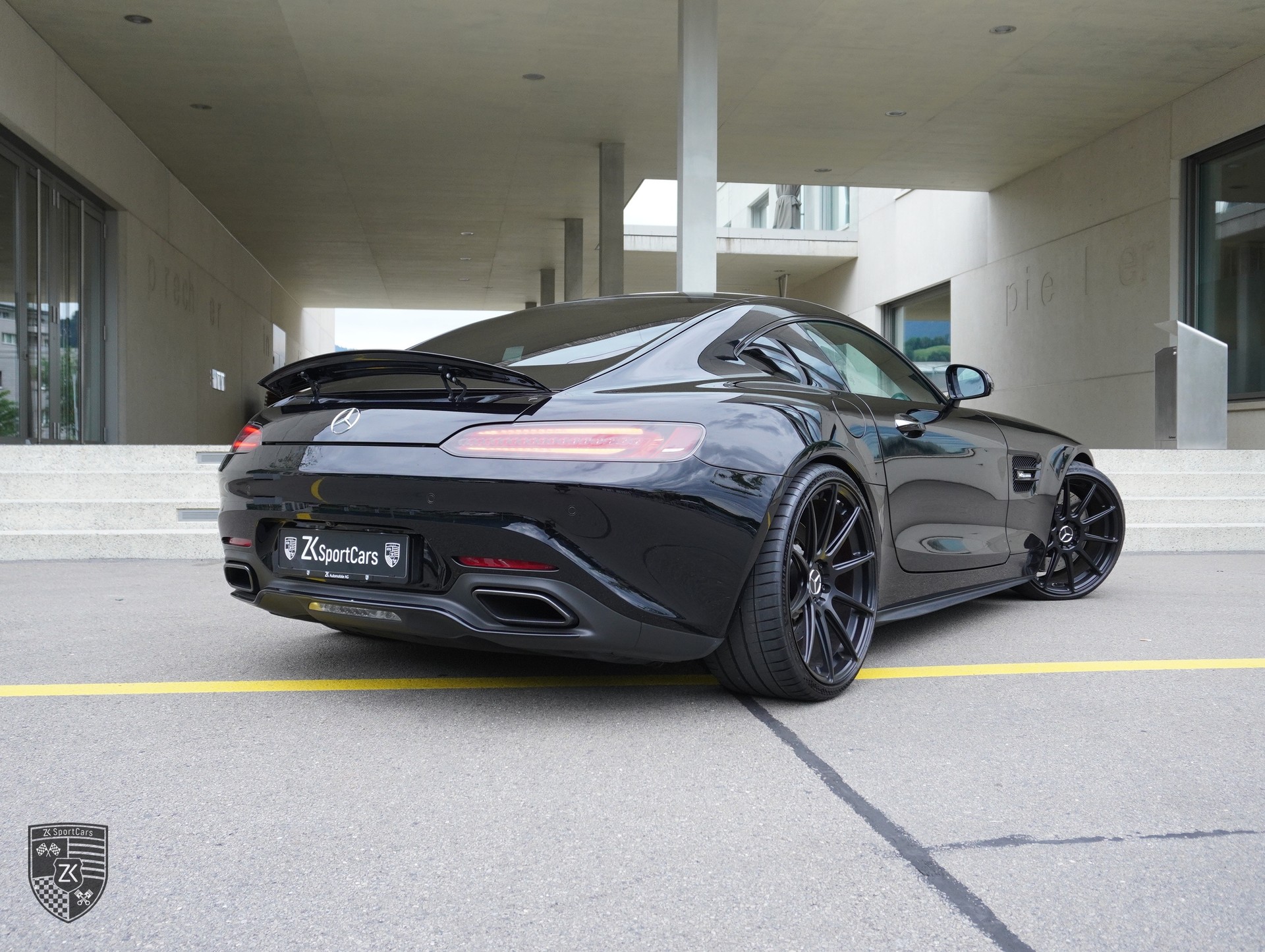MERCEDES-BENZ AMG GT S 510PS Black Edition° Speedshift DCT [ Performance Sitze ] [ Performance Abgasanlage ] [ AMG Night Paket ]-image-1