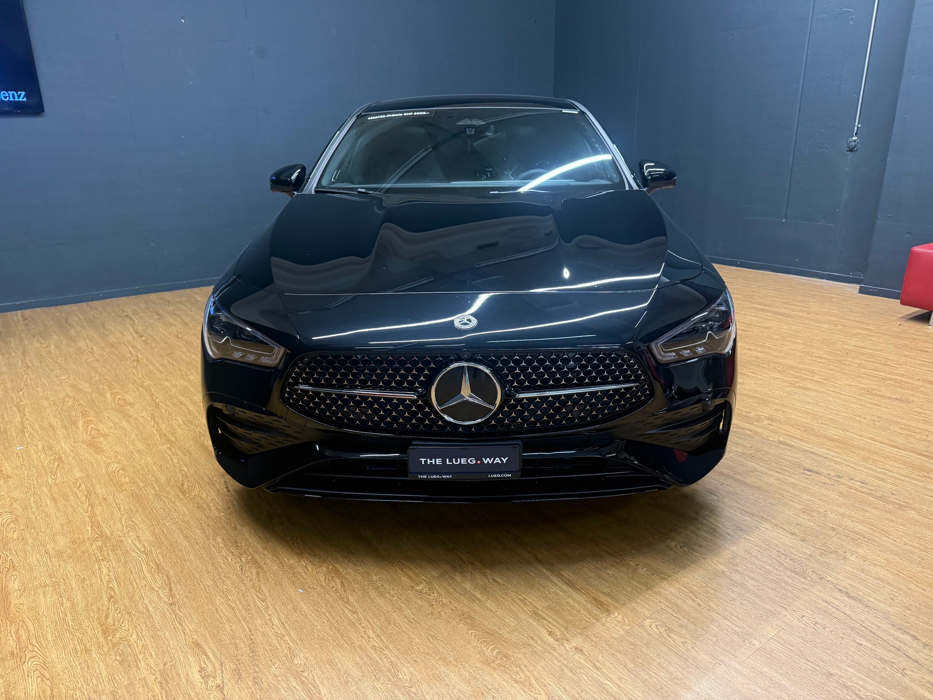MERCEDES-BENZ CLA 250 4M - DISTRONIC / 360 Grad Kamera / Head-Up Display-image-4