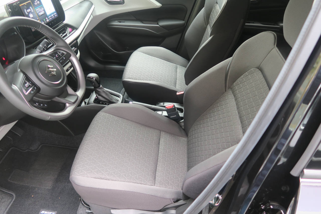 SUZUKI Swift 1.2 Compact+ Hybrid CVT-image-3