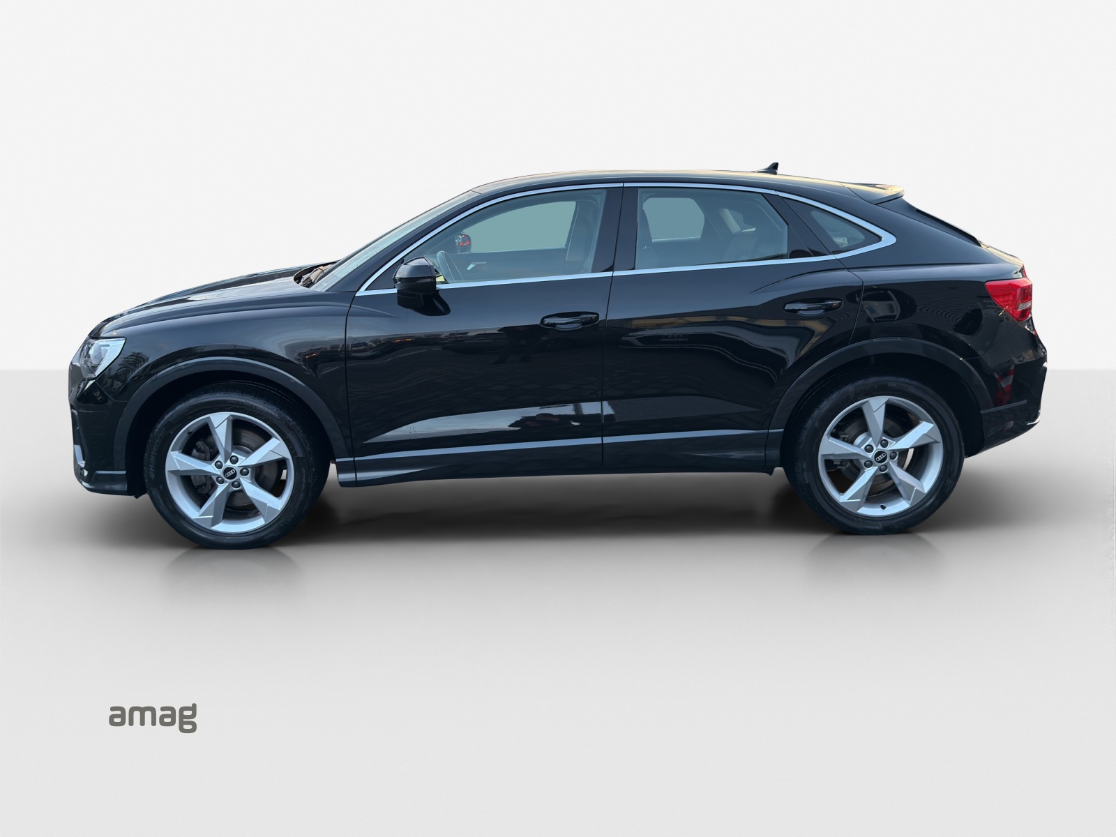 AUDI Q3 Sportback 45 TFSI quattro S-tronic-image-1