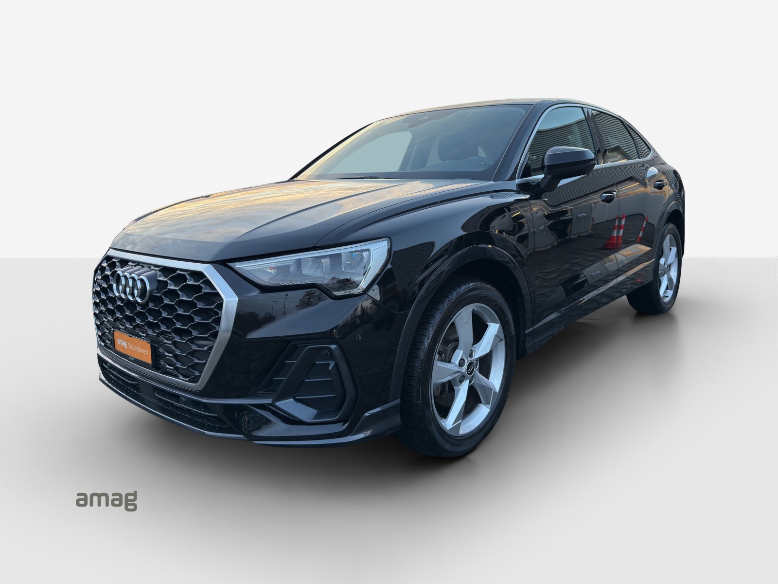 AUDI Q3 Sportback 45 TFSI quattro S-tronic-image-0