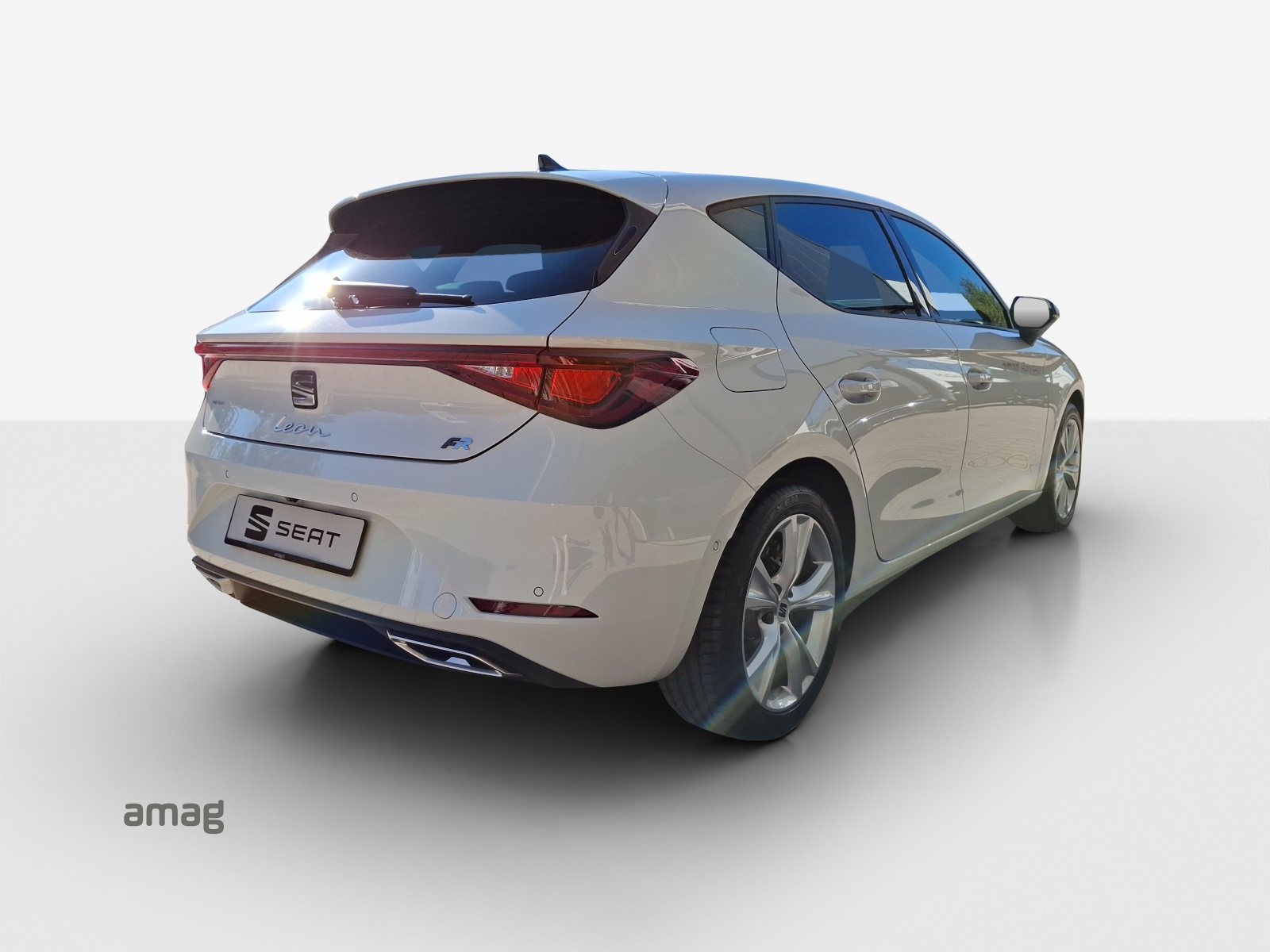 SEAT Leon ST 1.5 eTSI mHEV DSG Move FR-image-4