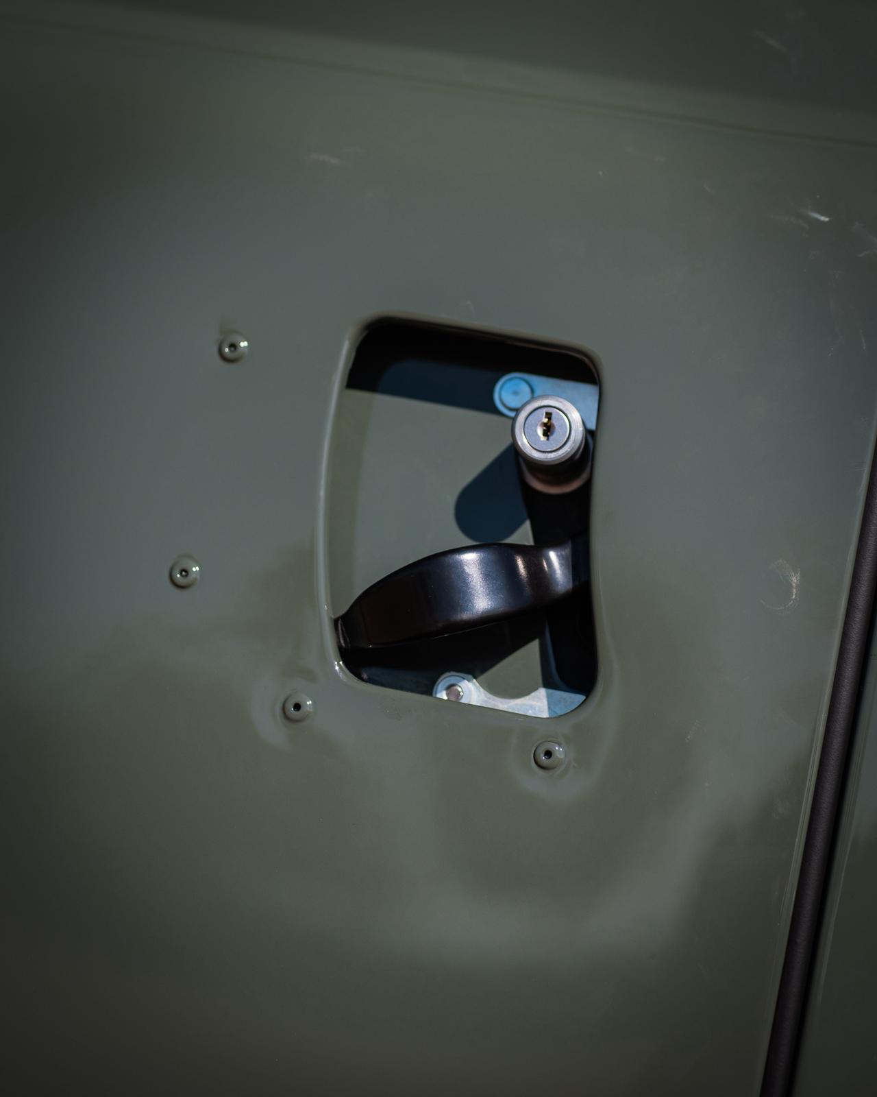 LAND ROVER Defender 90 SW 2.5 Td5-image-13