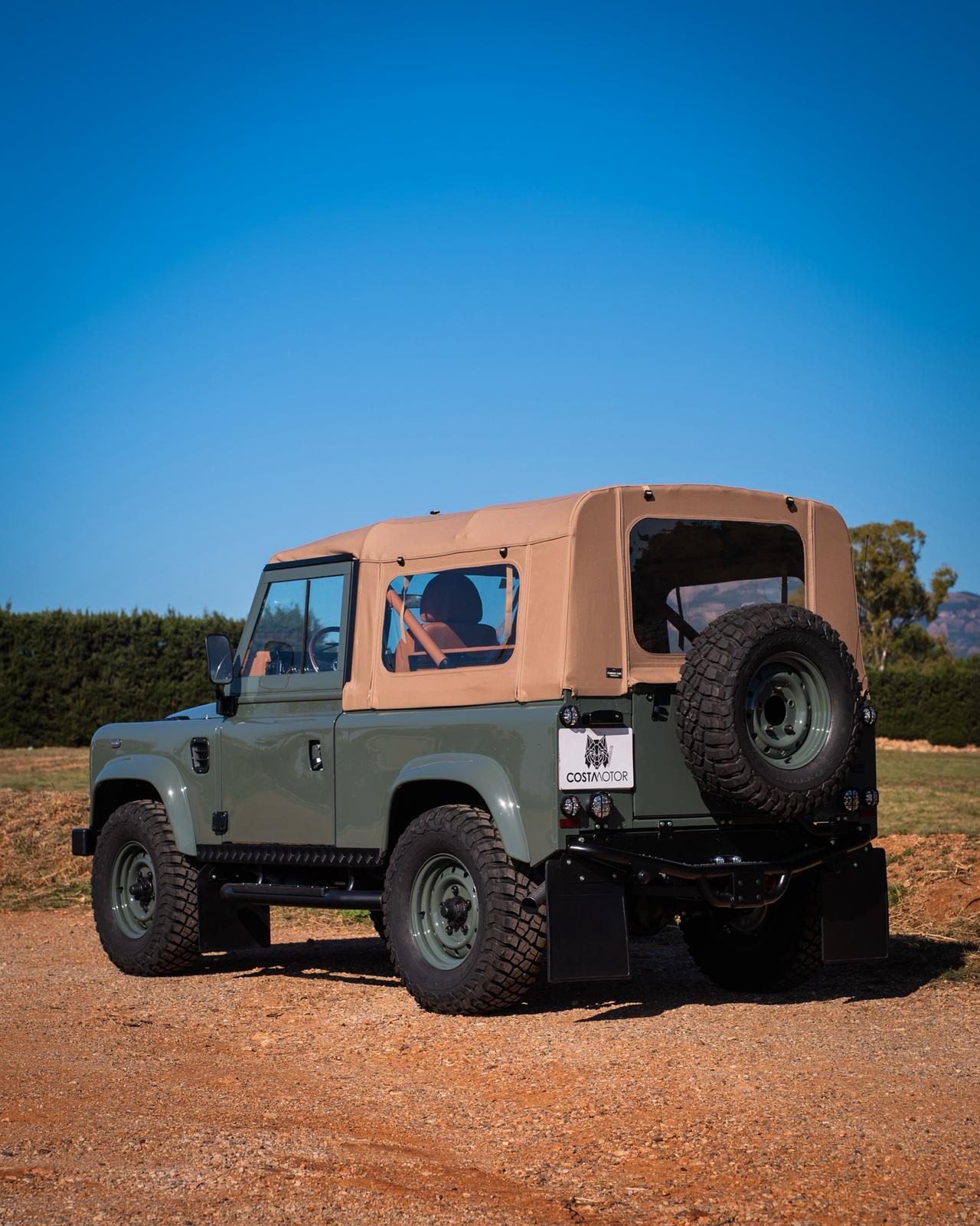 LAND ROVER Defender 90 SW 2.5 Td5-image-3