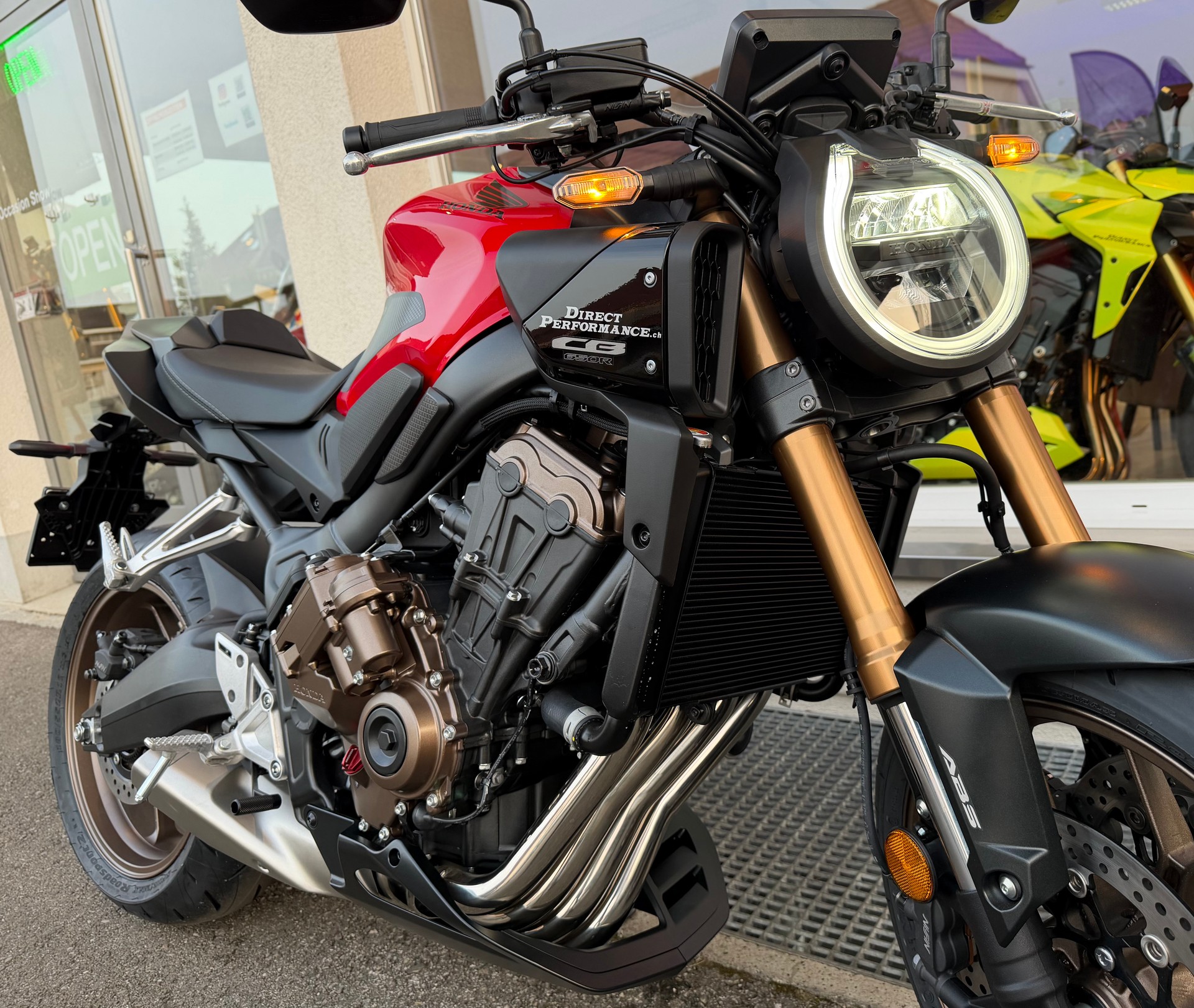 HONDA CB 650 R E-Clutch - 2026-image-5