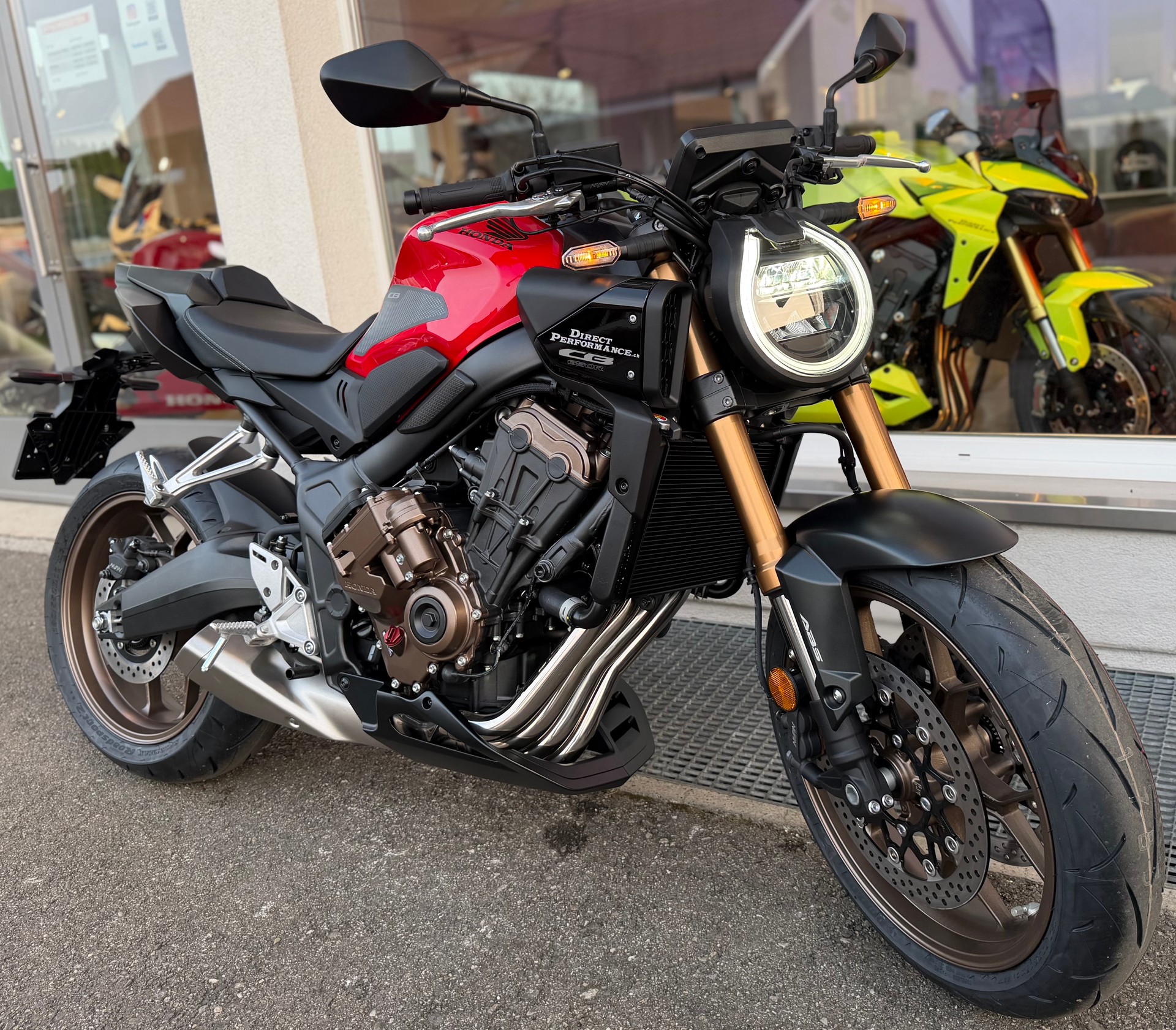 HONDA CB 650 R E-Clutch - 2026-showroom-element-2