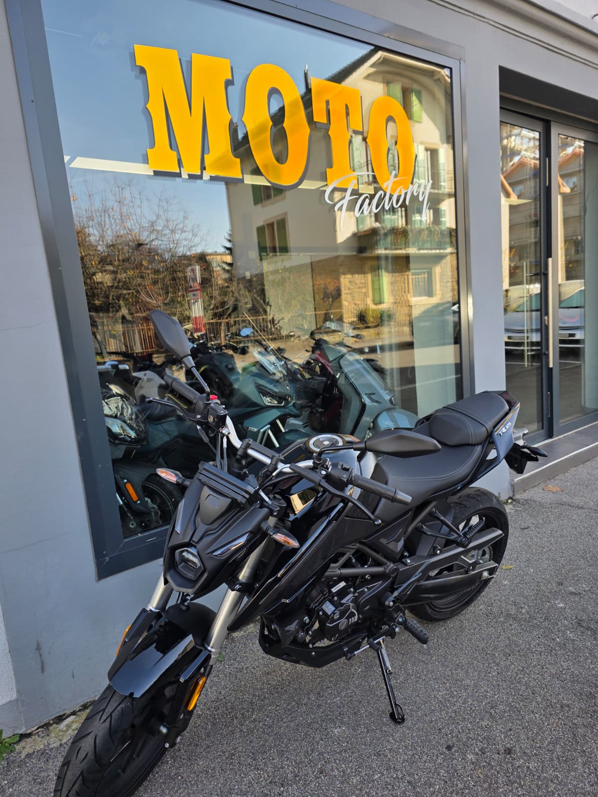 VOGE 125R Niked-image-5