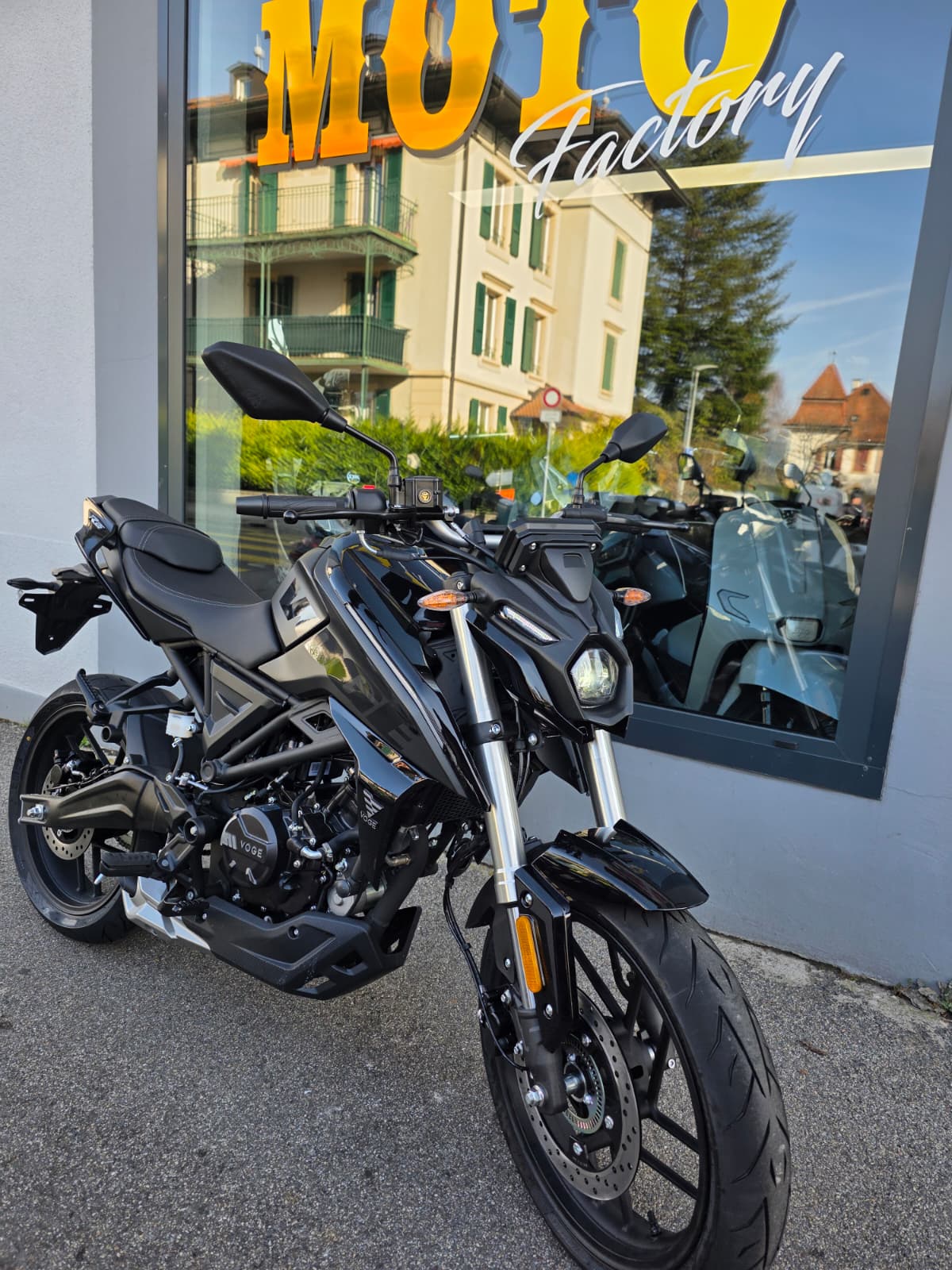 VOGE 125R Niked-image-4
