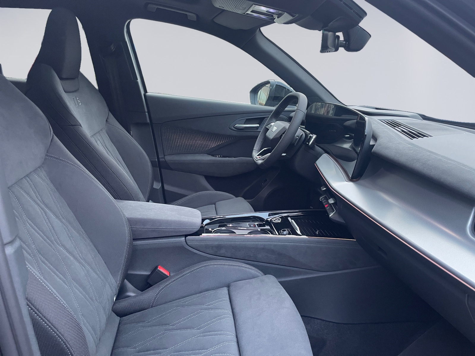 AUDI Q3 SUV 110 kW TFSI S tronic-image-14