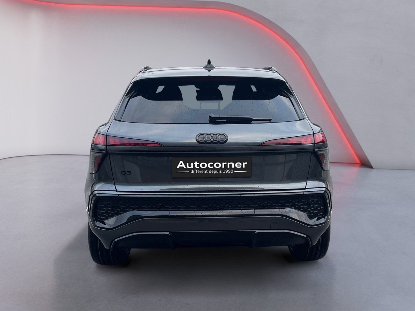 AUDI Q3 SUV 110 kW TFSI S tronic-image-3