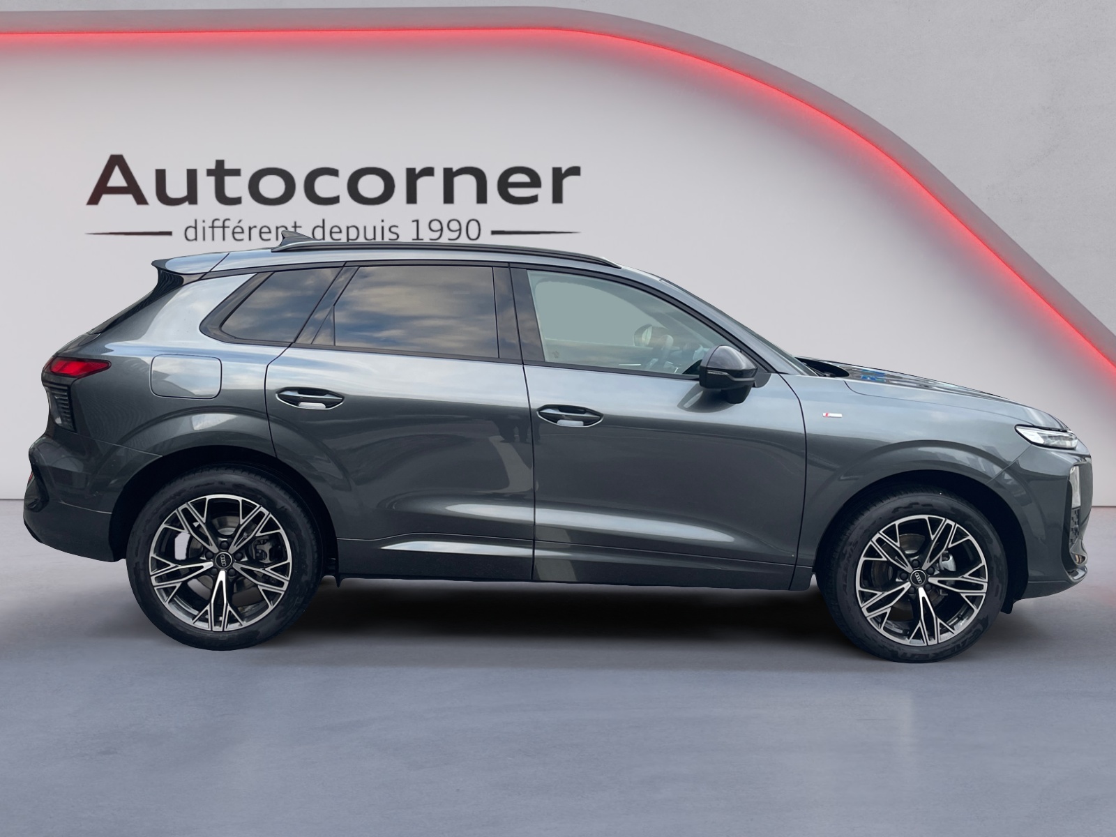 AUDI Q3 SUV 110 kW TFSI S tronic-image-6