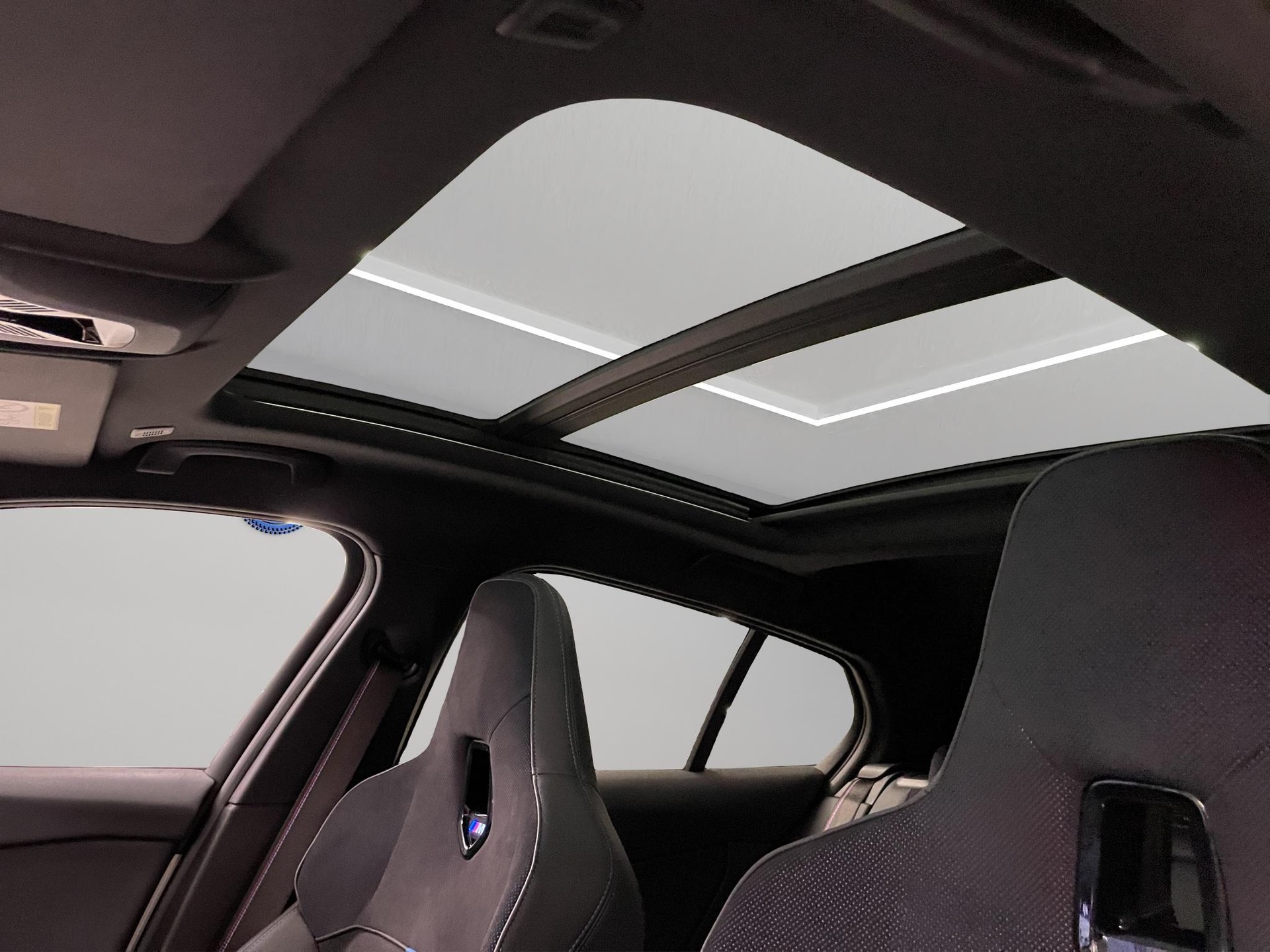 BMW M135i xDrive-image-18