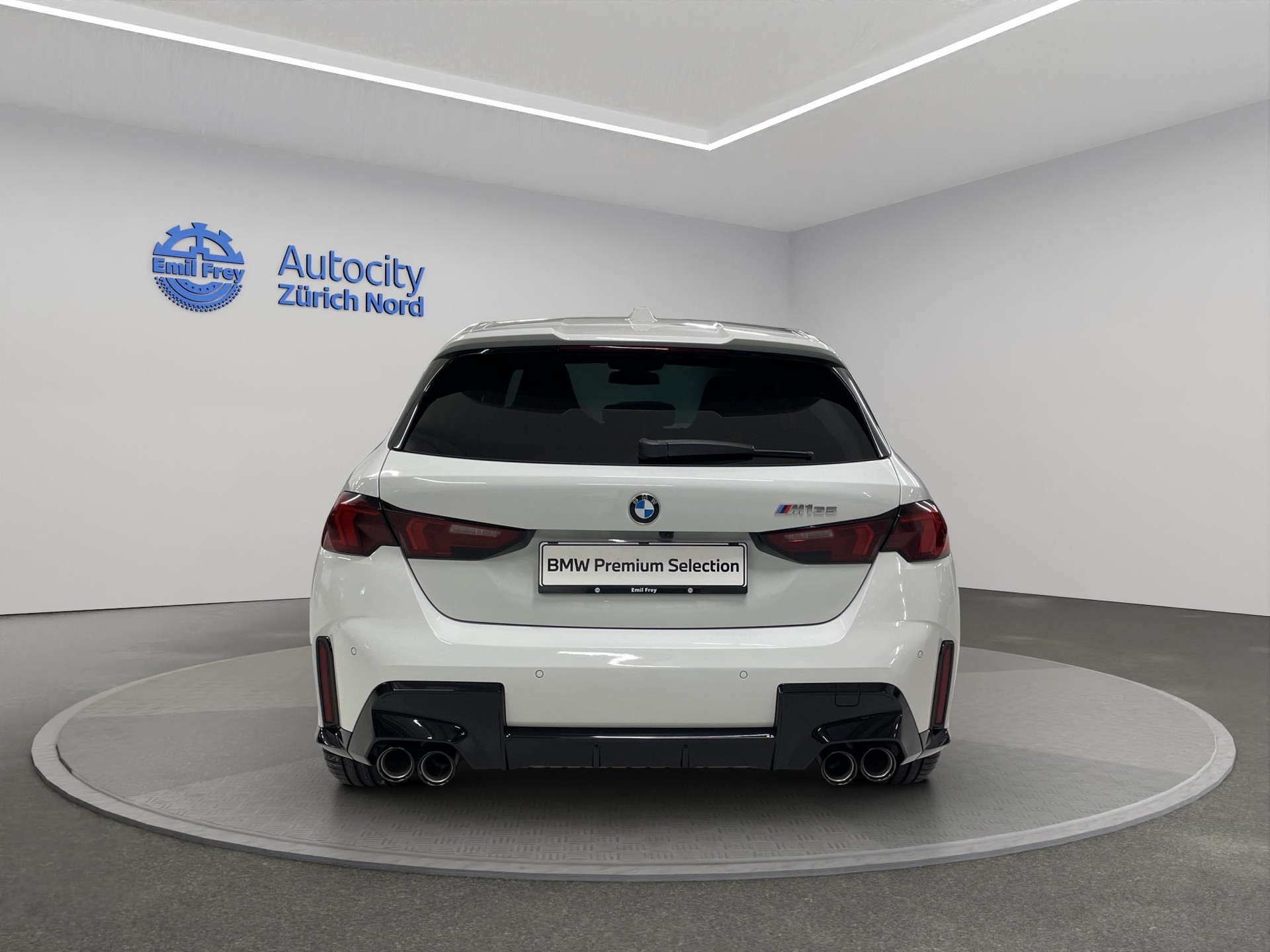 BMW M135i xDrive-image-7