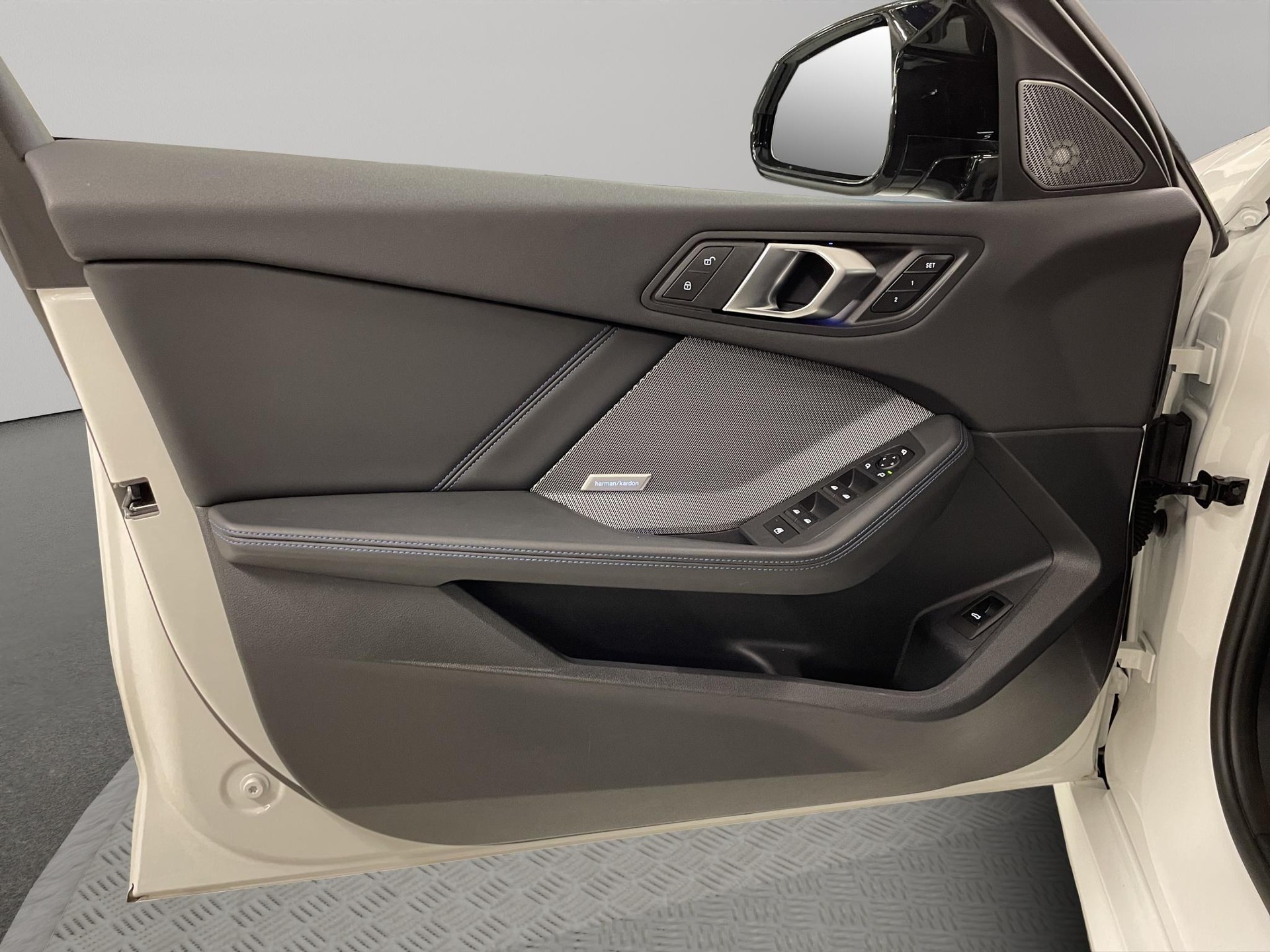 BMW M135i xDrive-image-20