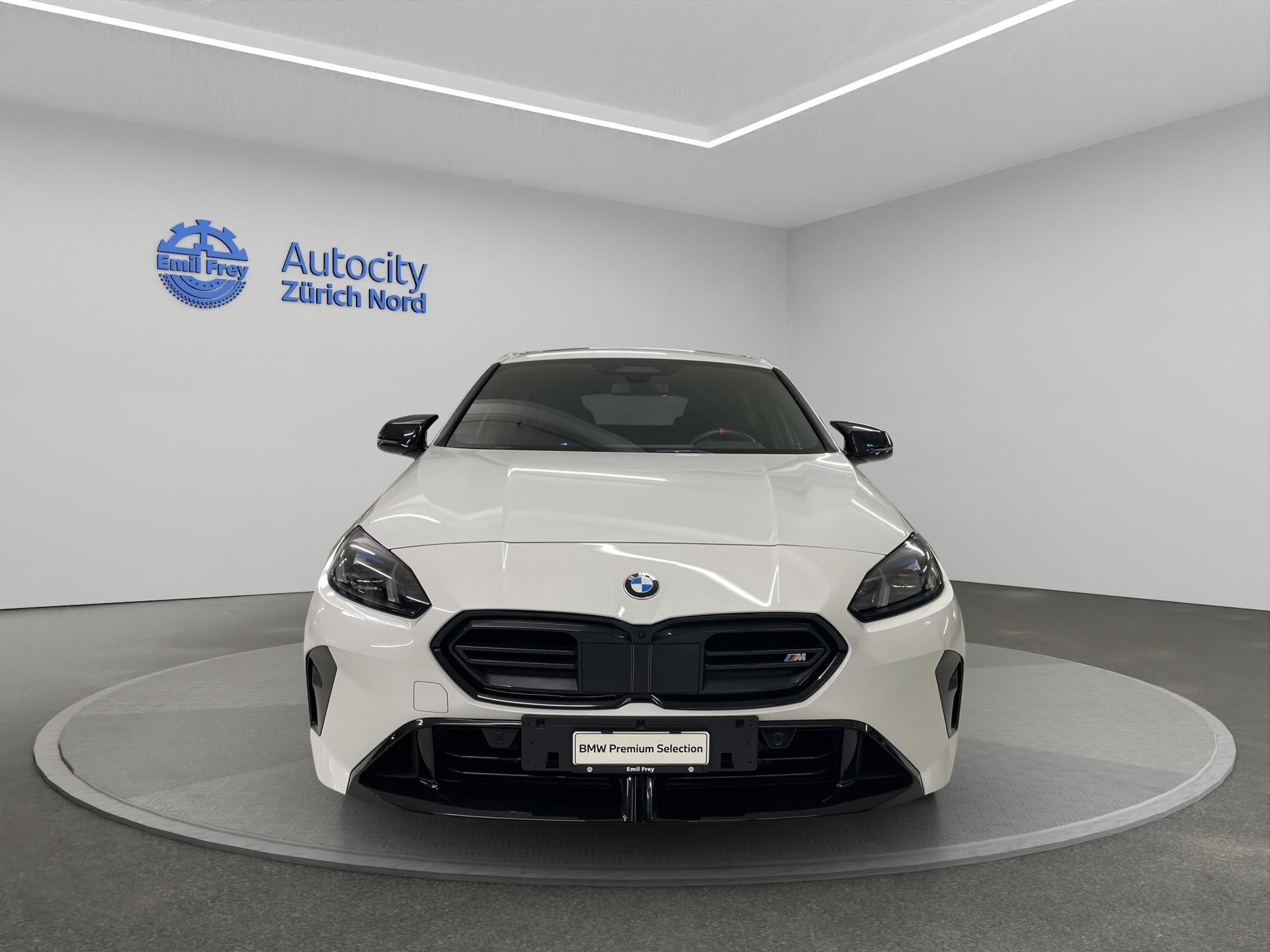 BMW M135i xDrive-image-6