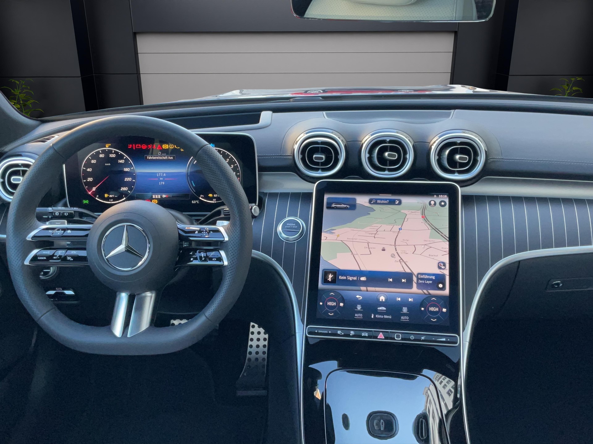 MERCEDES-BENZ C 300 de 4MATIC T-Modell AMG Line-image-4