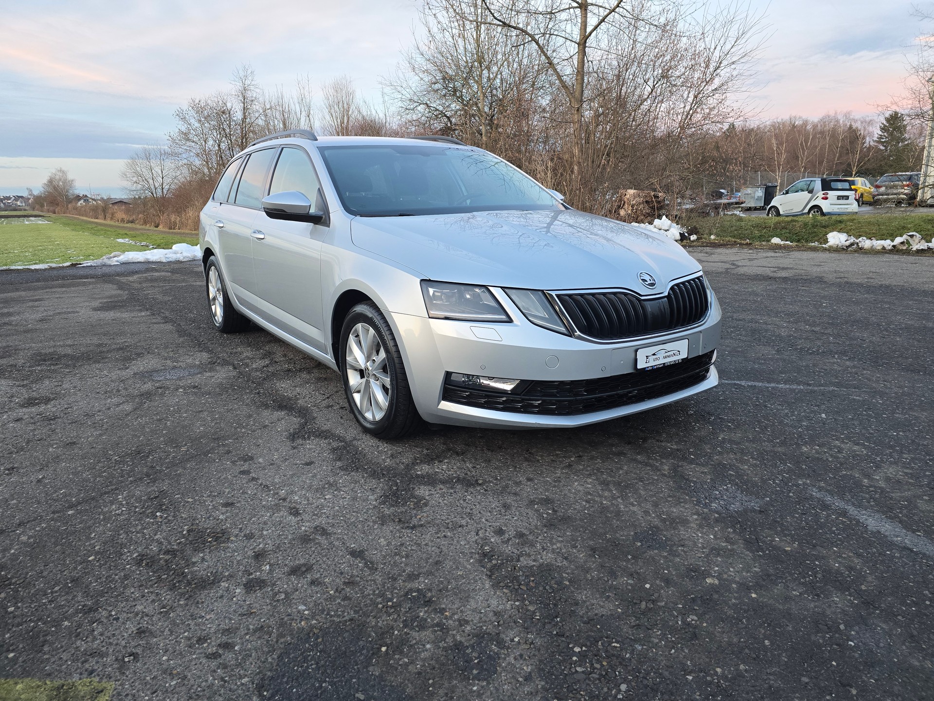SKODA Octavia Combi 2.0 TDI Style 4x4 DSG-image-2