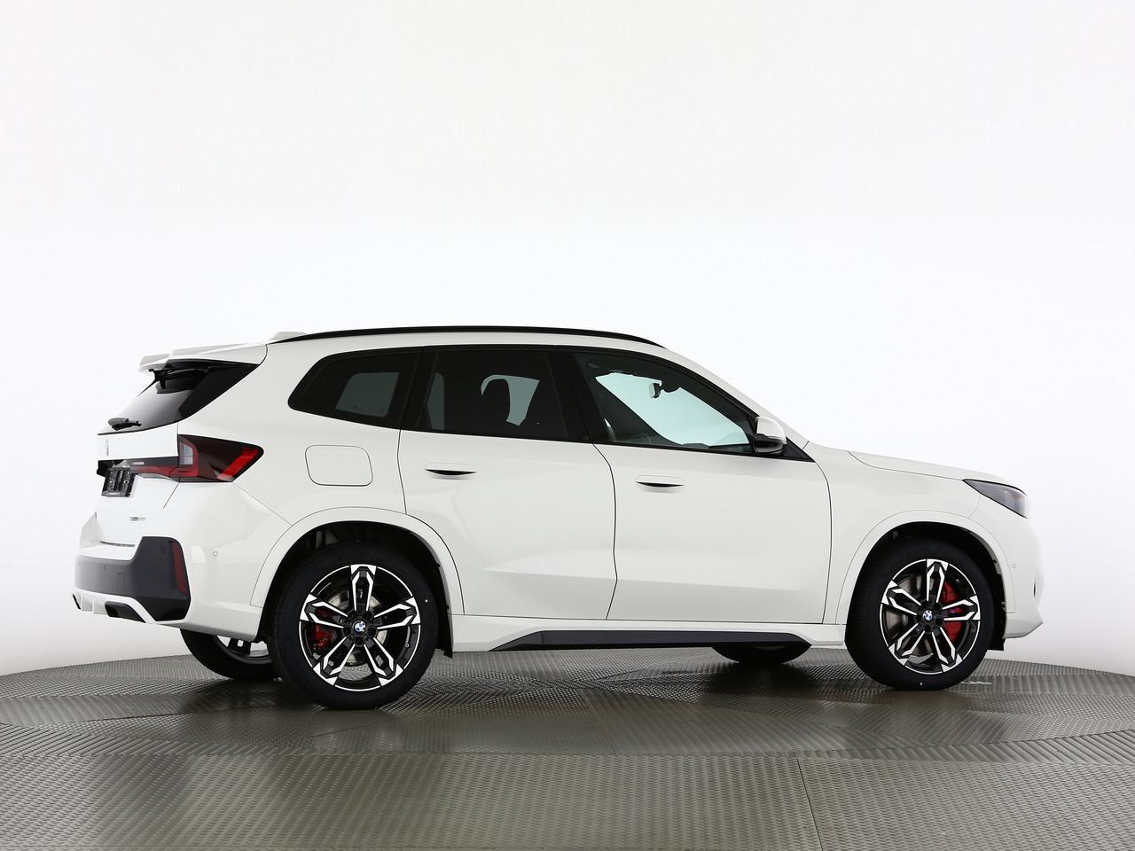 BMW X1 20i sDrive-image-14