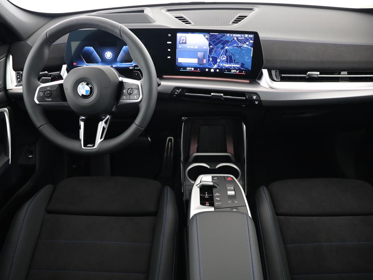 BMW X1 20i sDrive-image-25