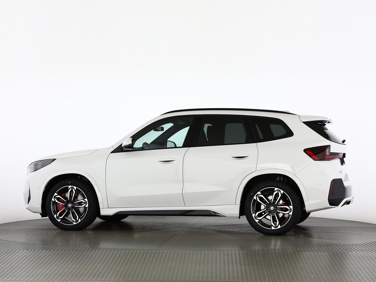 BMW X1 20i sDrive-image-5