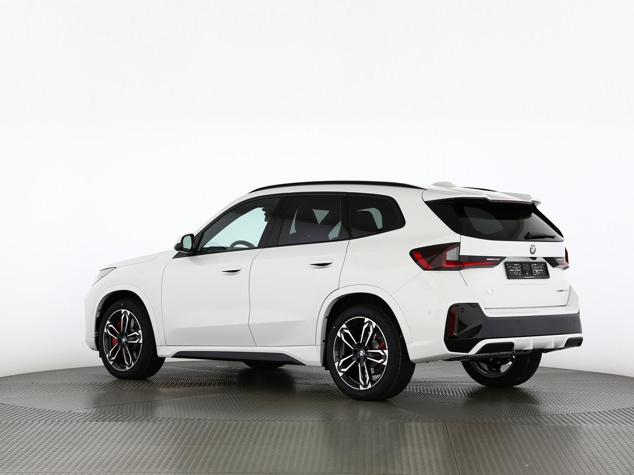 BMW X1 20i sDrive-image-7