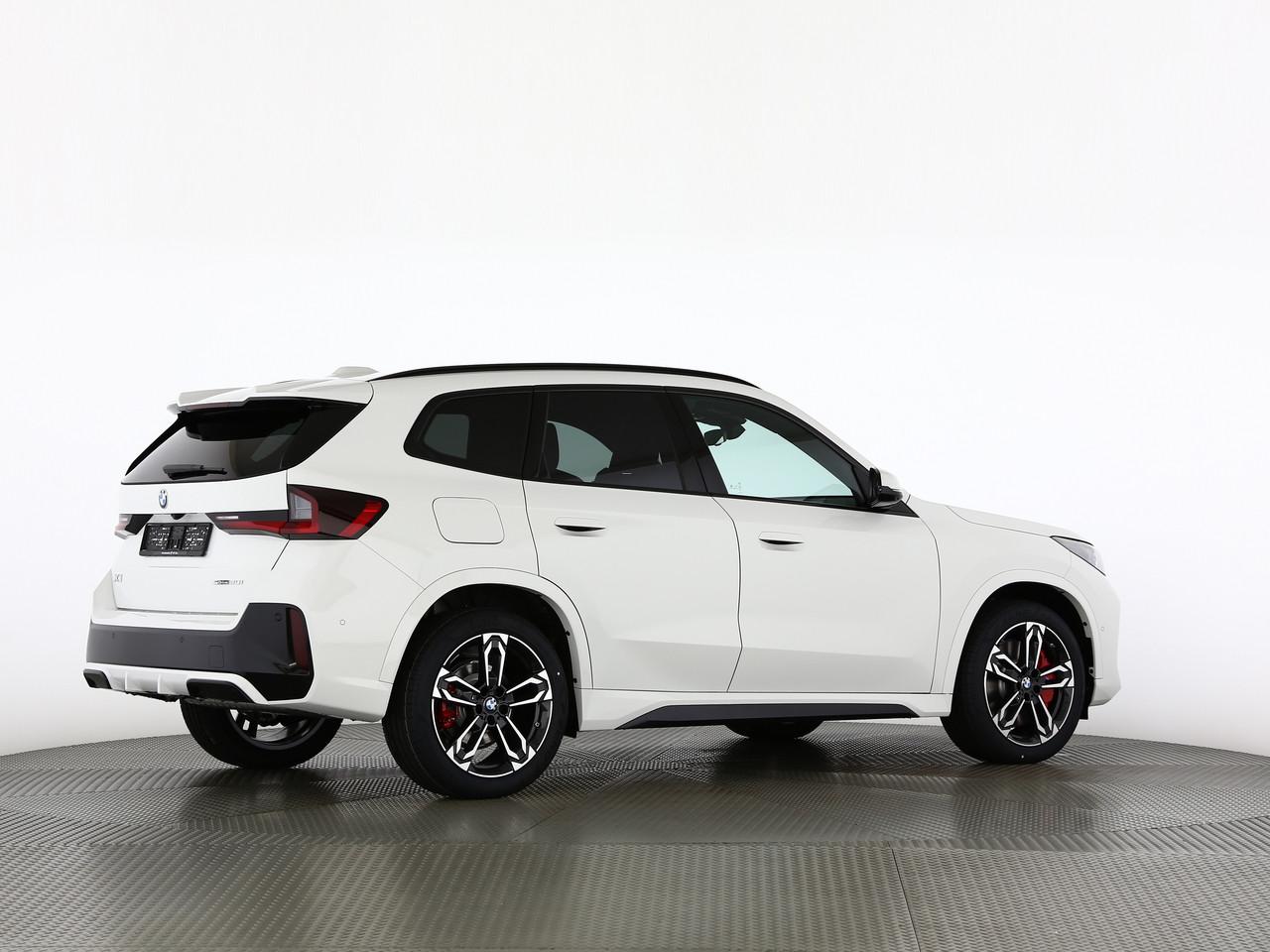 BMW X1 20i sDrive-image-13