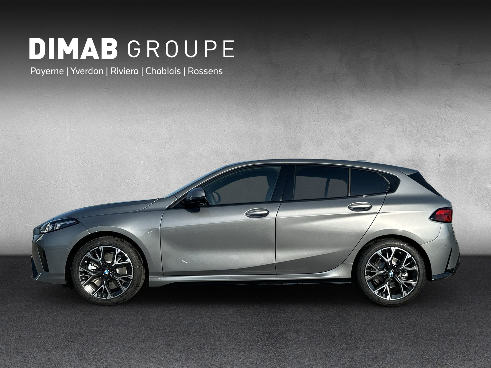 BMW 123 xDrive M Sport Steptronic **Action de leasing à 0.9%**-showroom-element-1