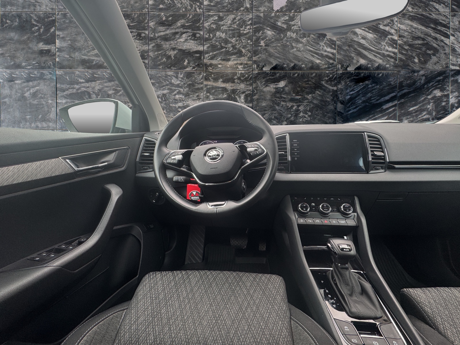 SKODA Karoq 2.0 TDI CR Style 4x4 DSG-image-11