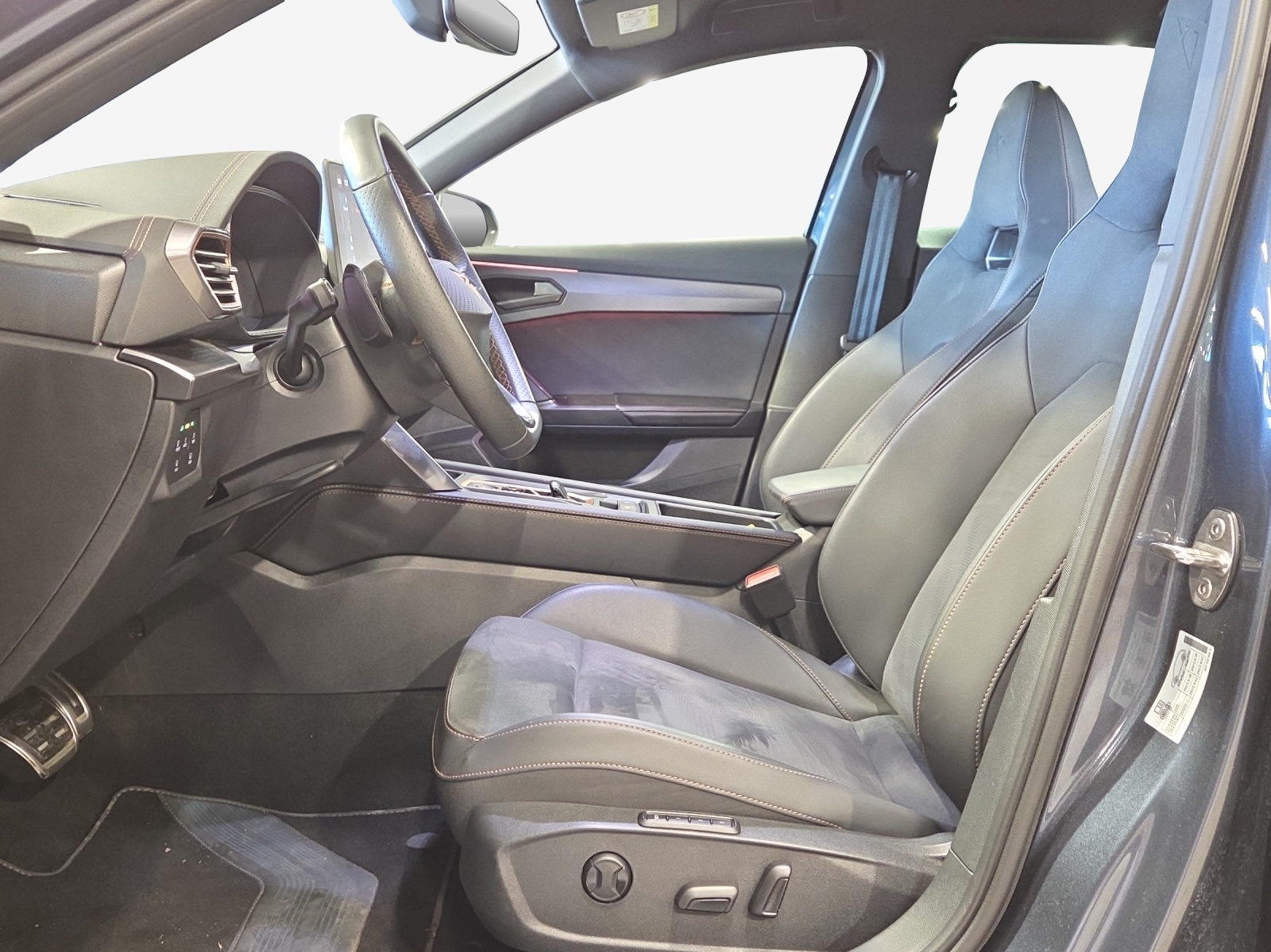 CUPRA Formentor 1.5 e-HYBRID pHEV VZ DSG-image-8