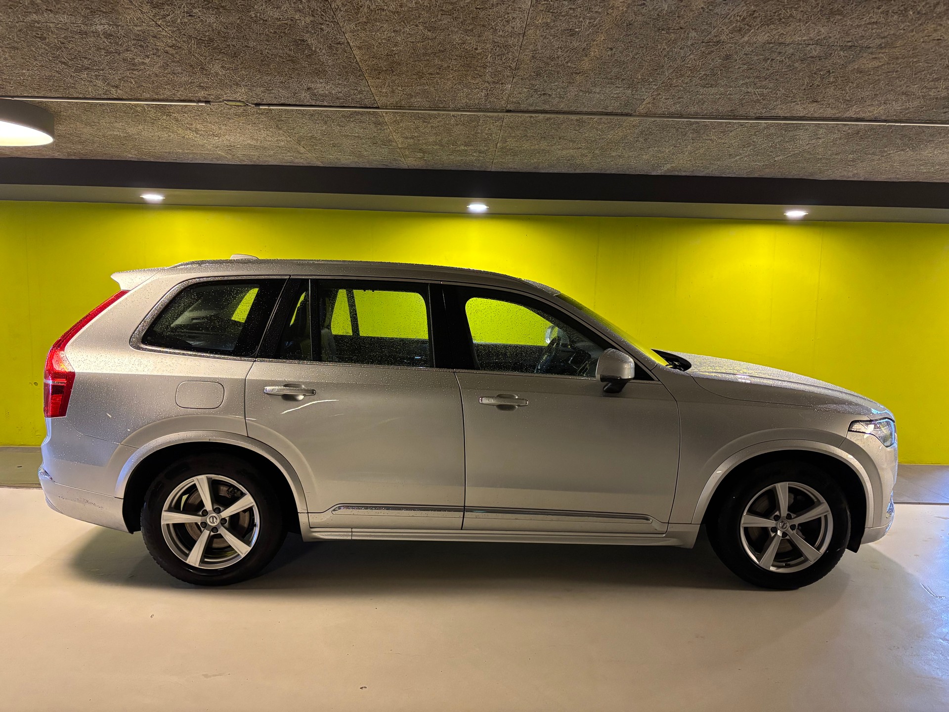 VOLVO XC90 B6 Benzin Mild Hybrid AWD Inscription Geartronic-image-17