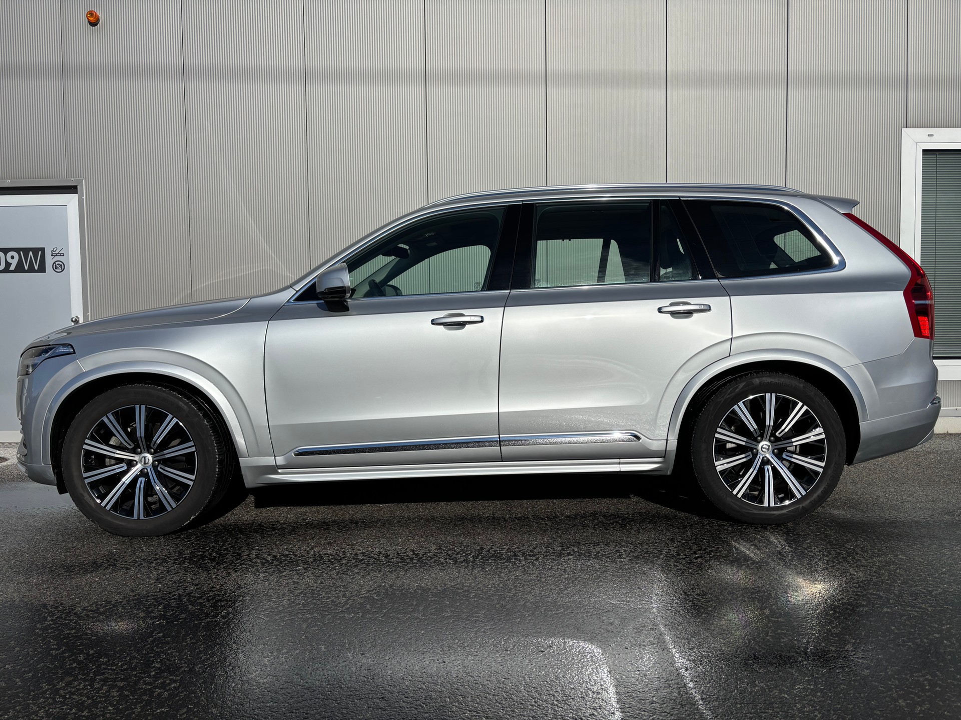 VOLVO XC90 B6 Benzin Mild Hybrid AWD Inscription Geartronic-image-1